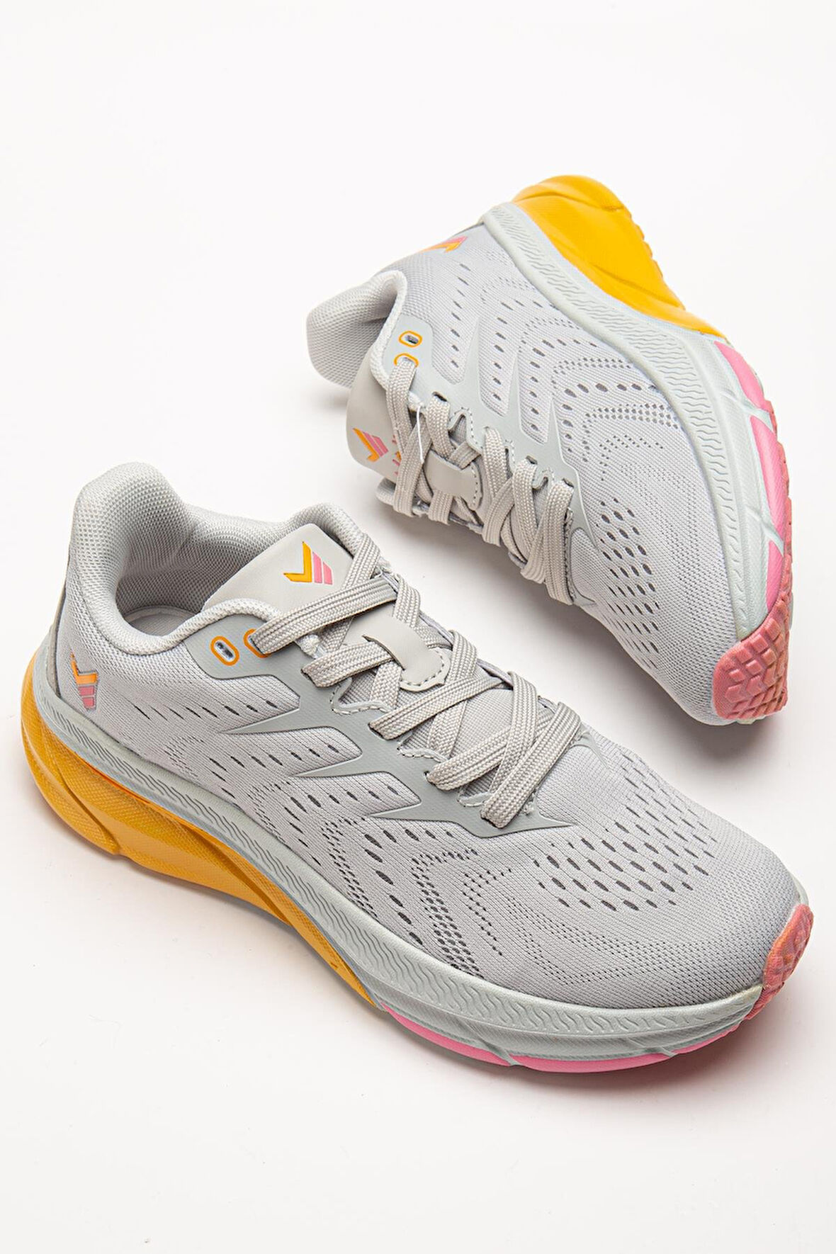 Kadın Spor Ayakkabı Gri Hafif Kalın Renkli Taban