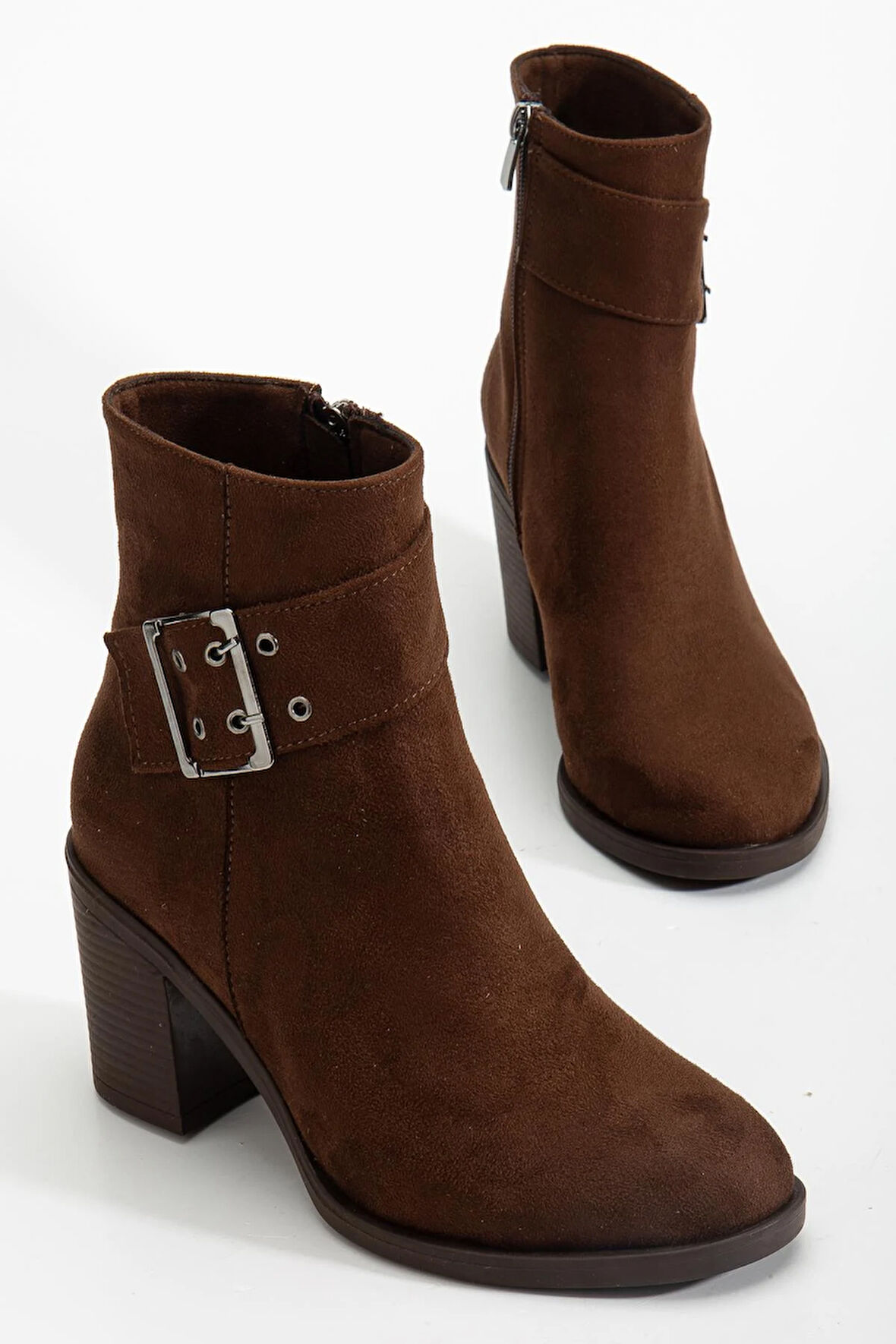 Kadın Topuklu Bot Kahve Süet Hazır Taban Yan Tokalı