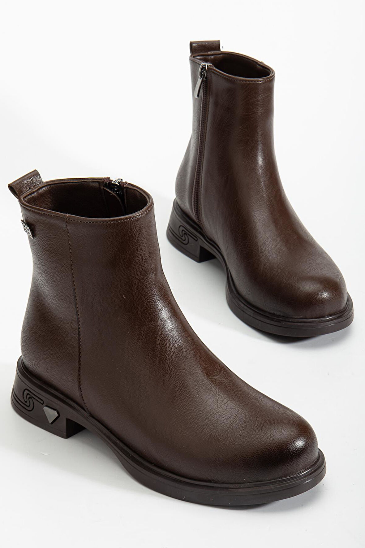 Kadın Bot Kahve Suni Deri Kauçuk Taban Yüzüdüz