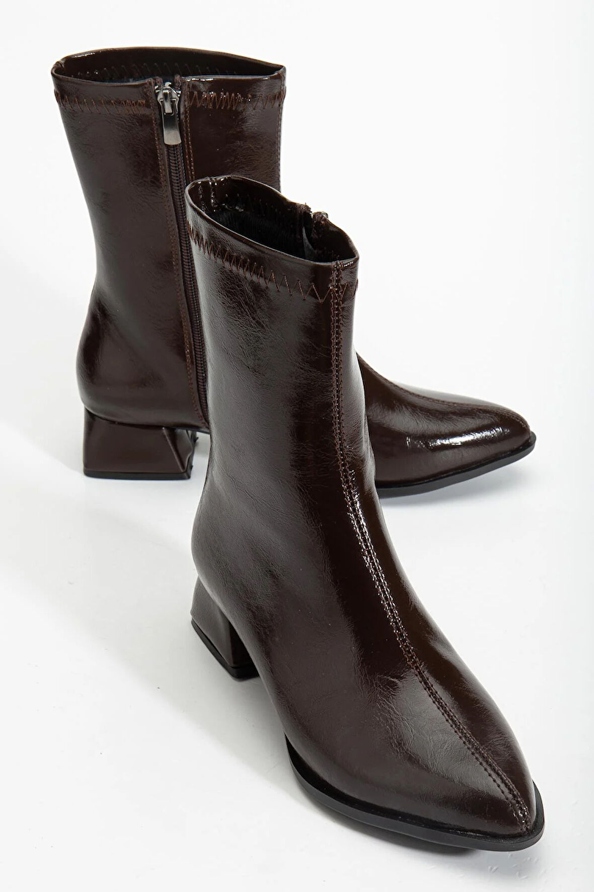 kadın Kısa Topuklu Bot Kahve Rugan Yüzü Dikişli