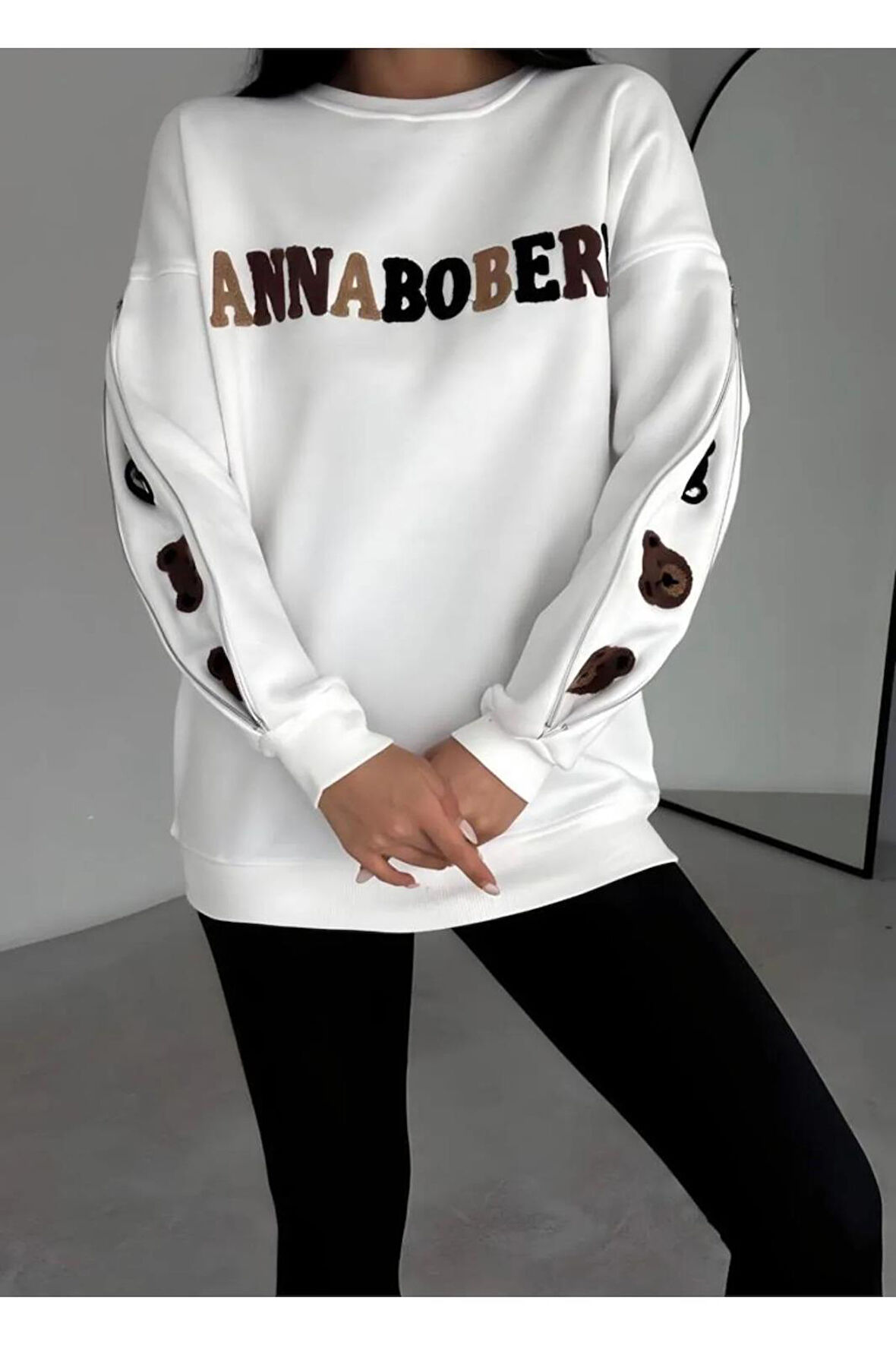 Kadın Ayıcık Nakışlı Kolları Fermuarlı Sweatshirt