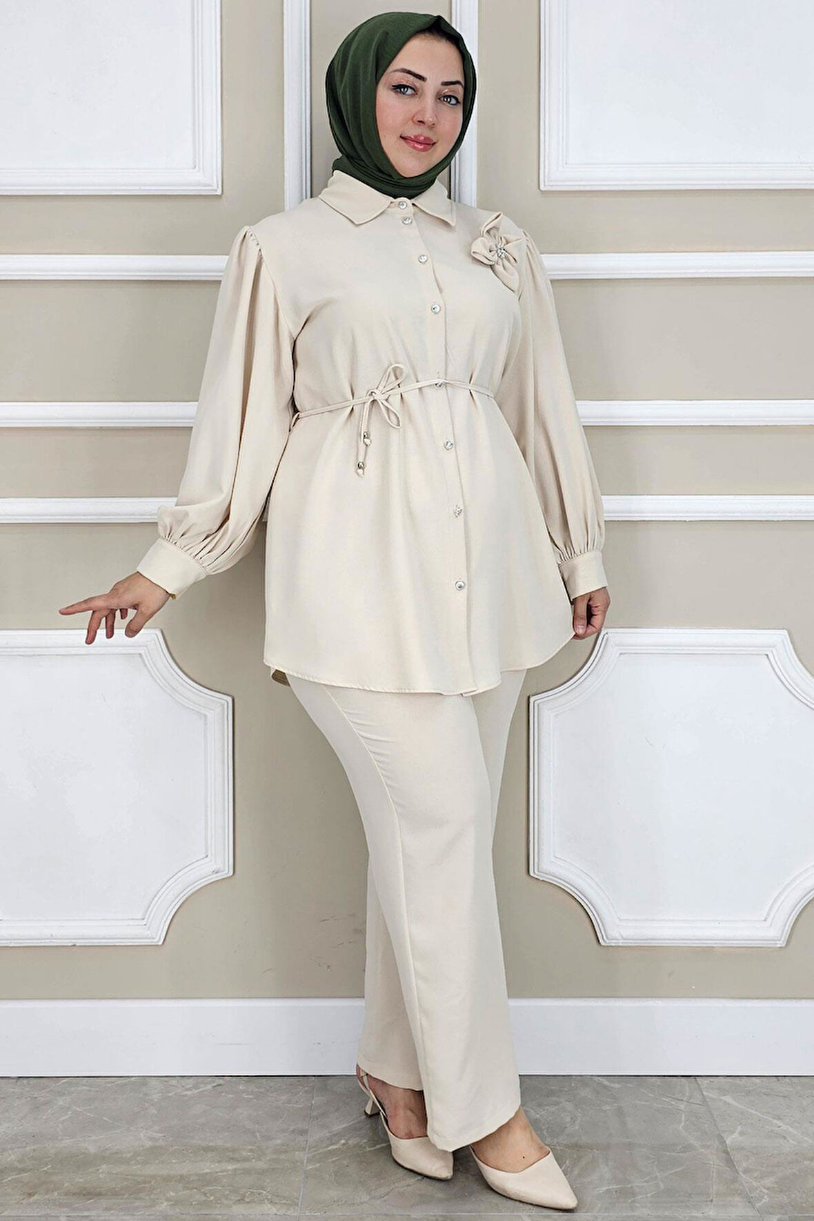 KADIN ÇİÇEK BROŞ DETAYLI TESETTÜR TAKIM