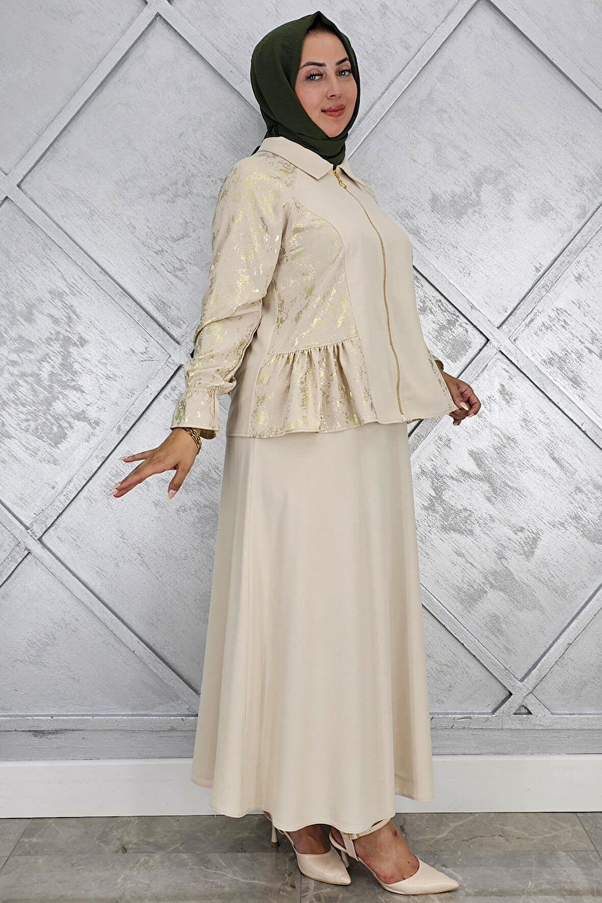 KADIN BÜZGÜ DETAYLI TESETTÜR TAKIM