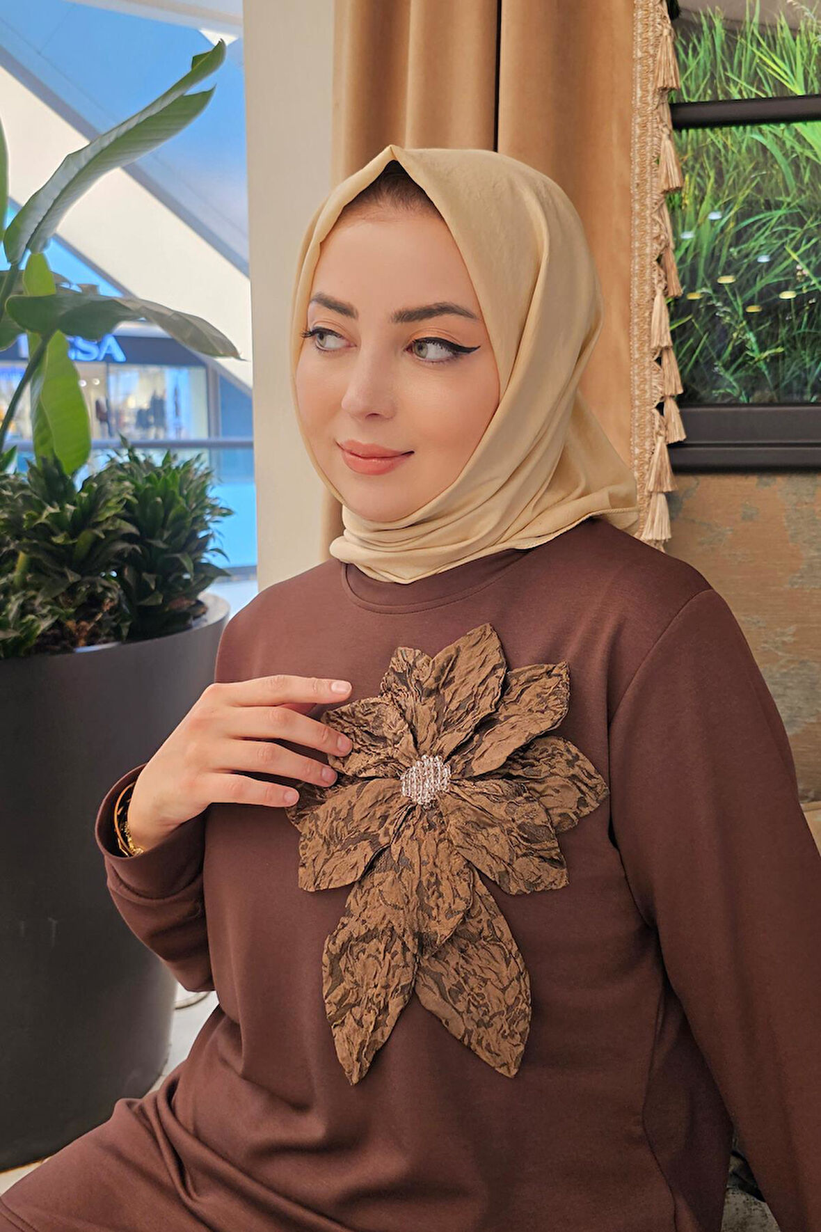 KADIN DİKME ÇİÇEK DETAYLI TESETTÜR TAKIM