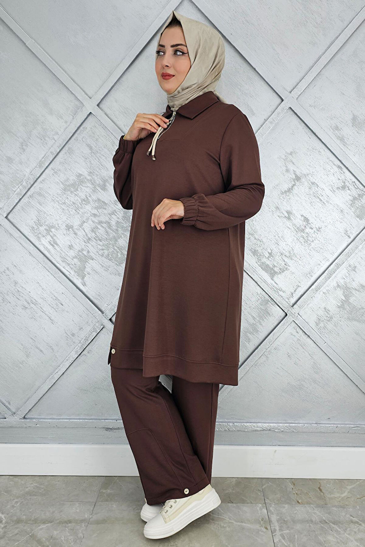 KADIN DÜĞME DETAYLI TESETTÜR TAKIM