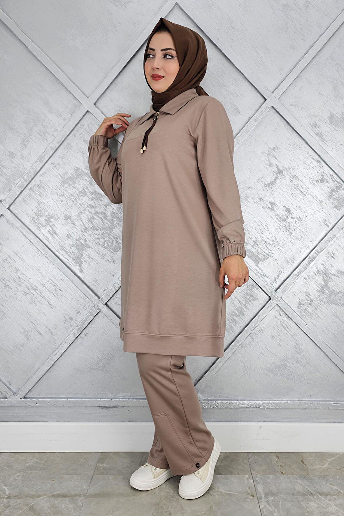 KADIN DÜĞME DETAYLI TESETTÜR TAKIM