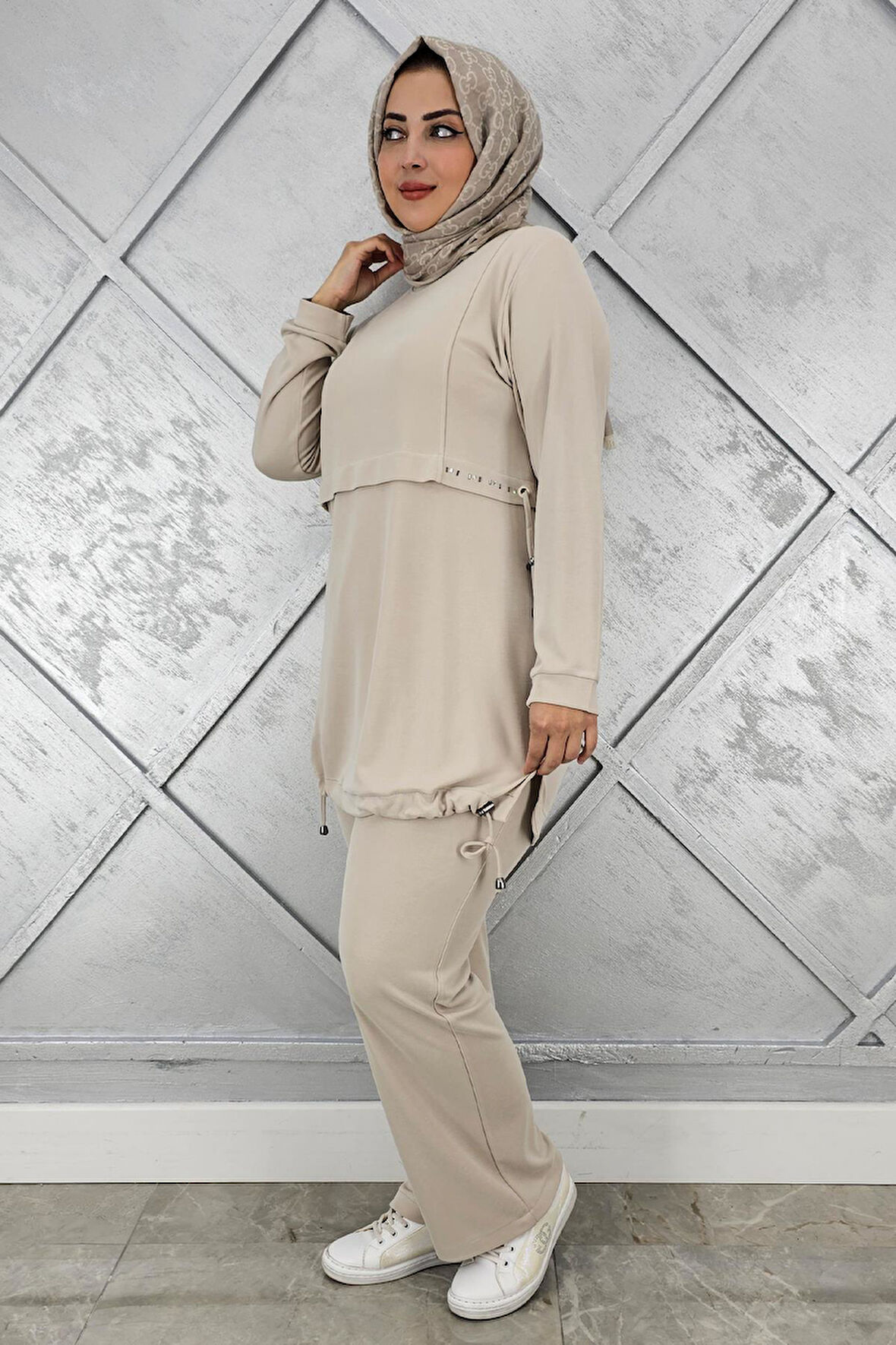 KADIN TAŞ DETALI BAĞCIKLI TESETTÜR TAKIM