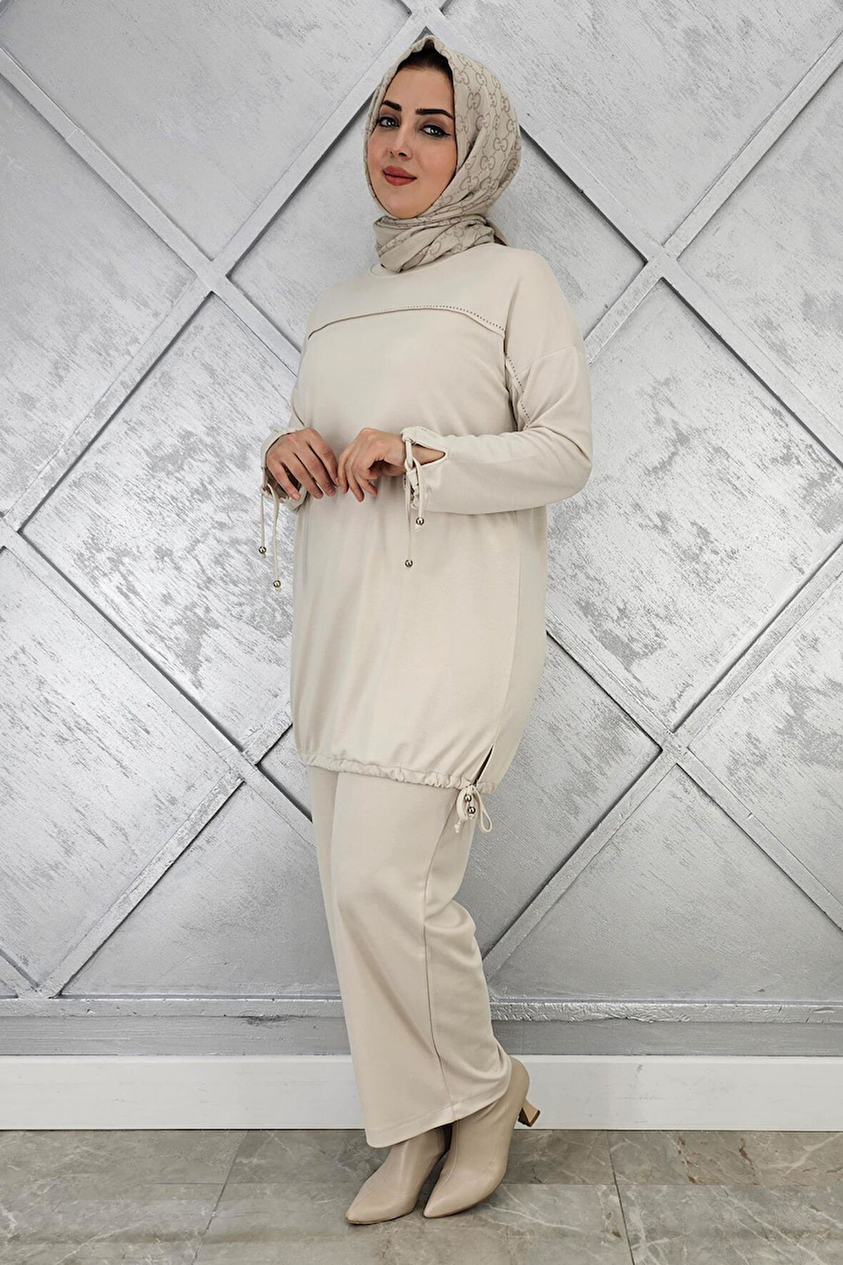 KADIN TAŞ DETAYLI MANŞETİ BAĞCIKLI TESETTÜR TAKIM