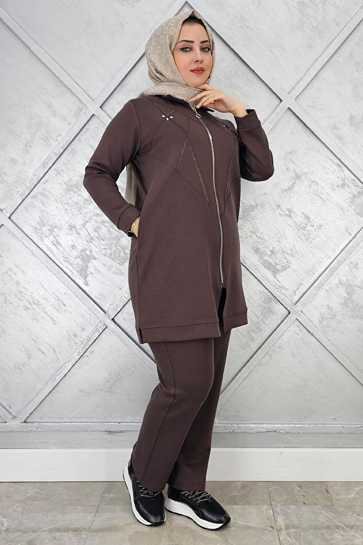 KADIN TAŞ DETAYLI FERMUARLI TESETTÜR TAKIM