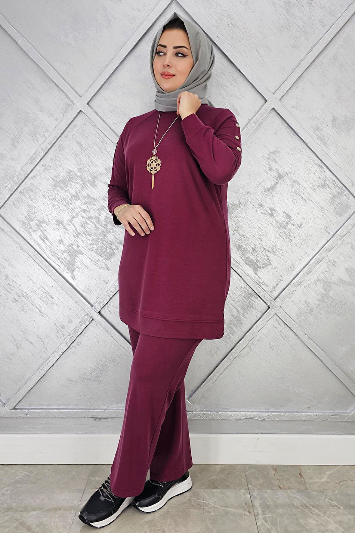 KADIN KOL KISMI ÇIT ÇIT DETAYLI KOLYELİ TESETTÜR TAKIM