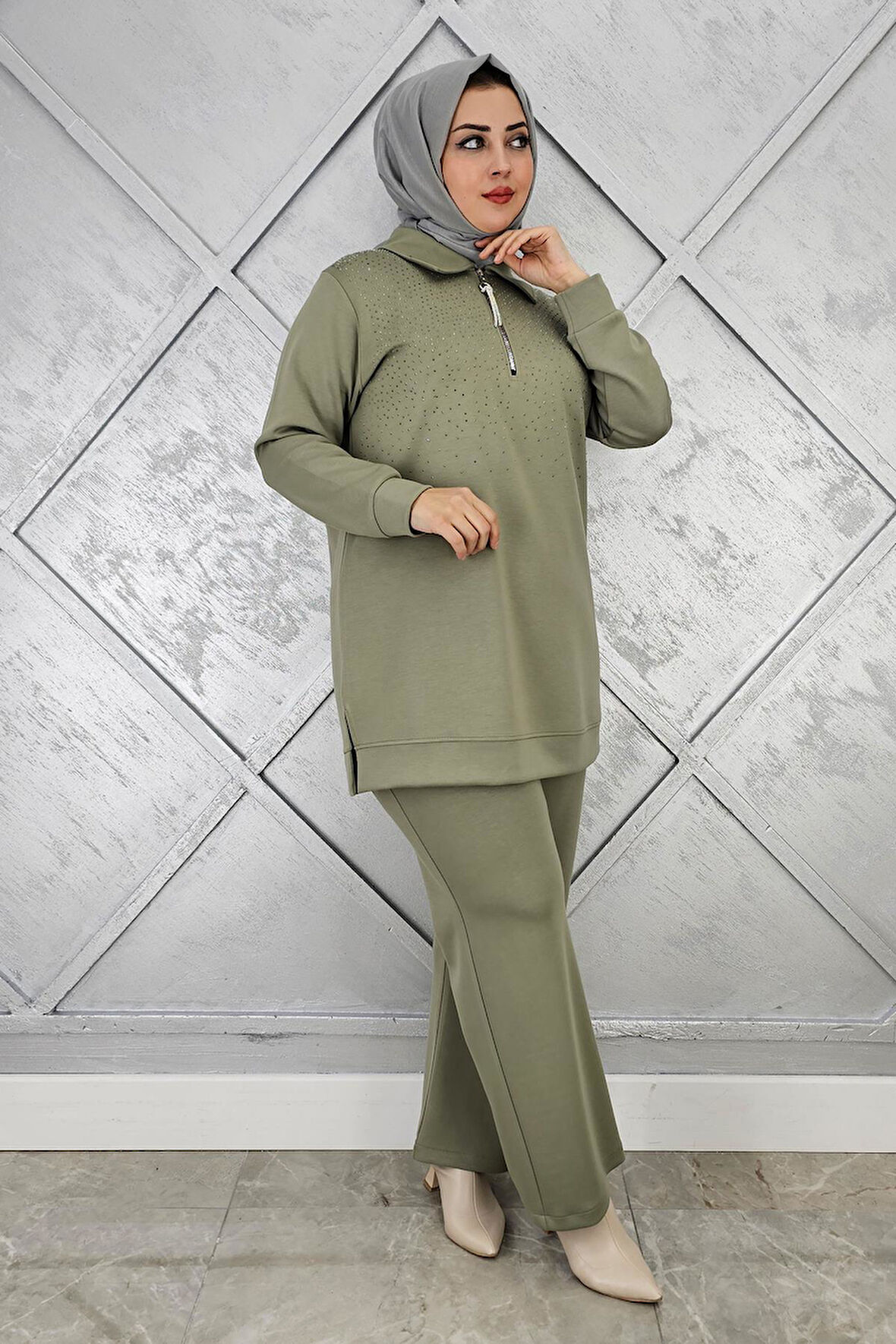 KADIN BEDEN TAŞ DRTAYLI TESETTÜR TAKIM