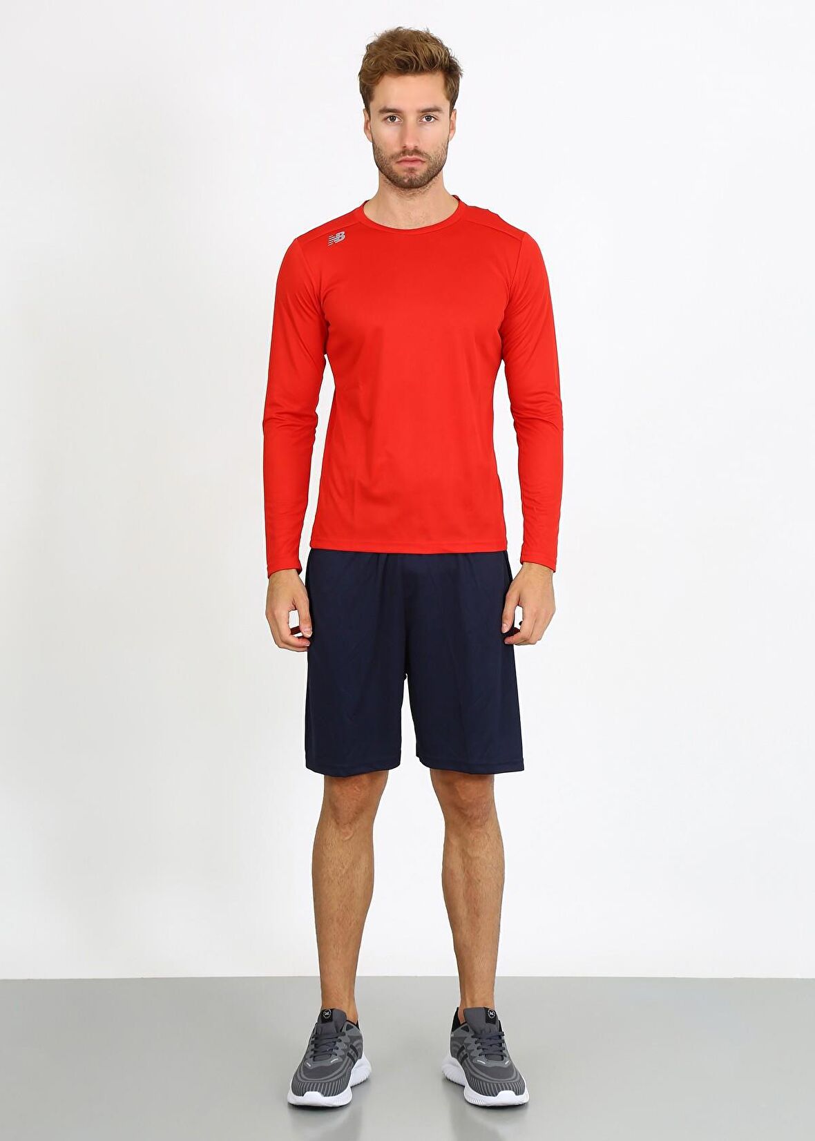 New Balance NBTM2112-CHR Erkek Tişört