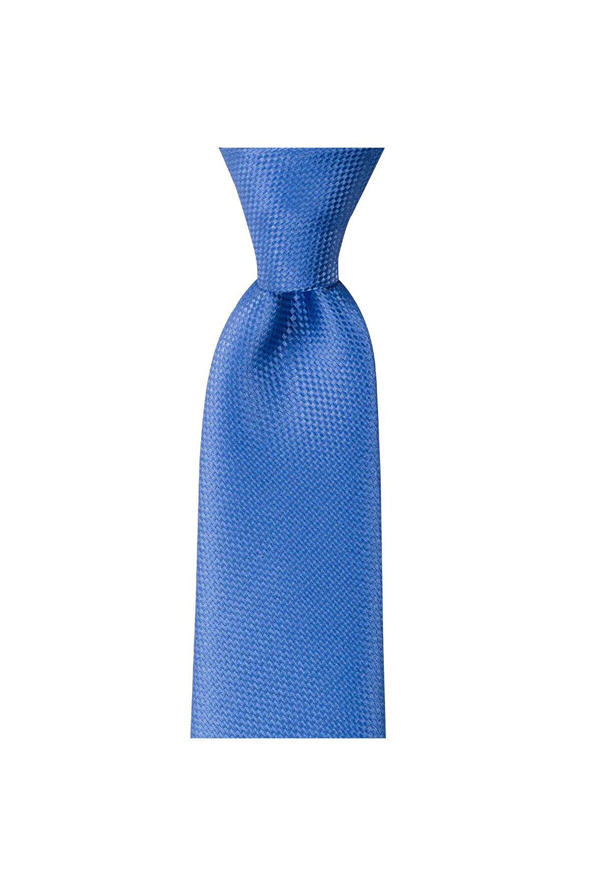 Mavi desenli 8 cm genişliğinde kravat