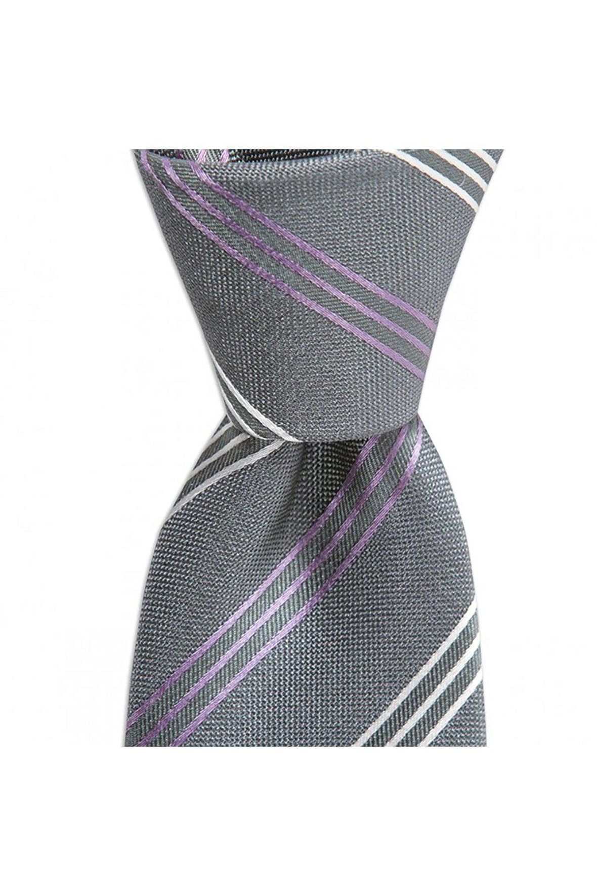 Açık gri çizgili 7,5 cm genişliğinde ipek kravat