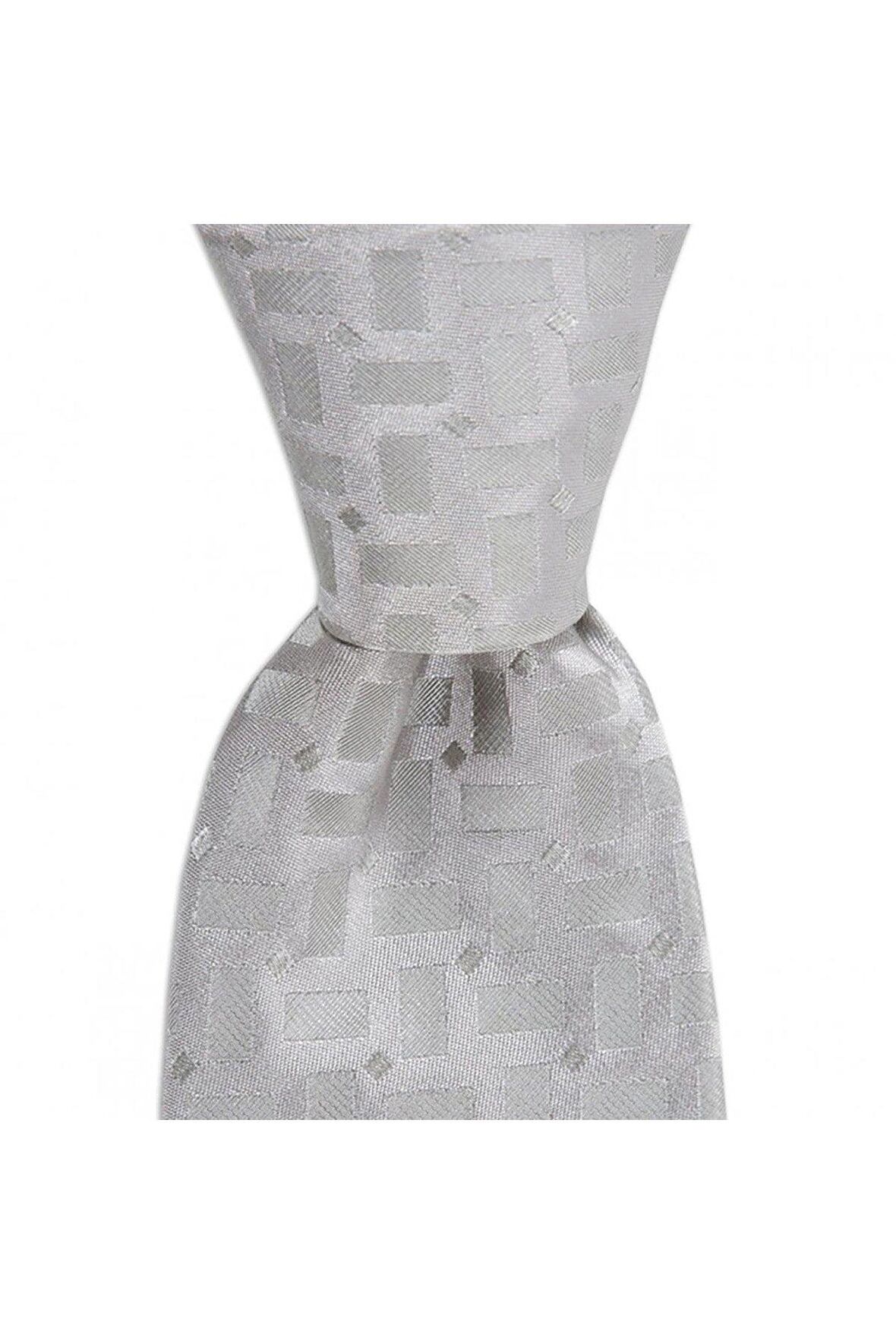 Açık gri desenli  8 cm genişliğinde ipek kravat
