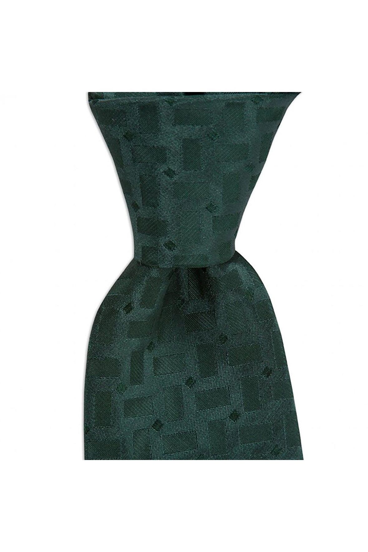 Yeşil desenli  8 cm genişliğinde ipek kravat