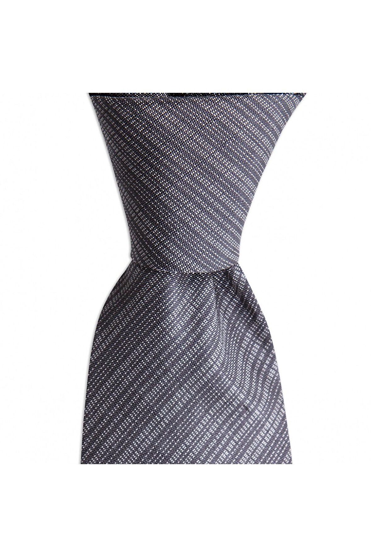 Gri desenli 8 cm genişliğinde ipek kravat