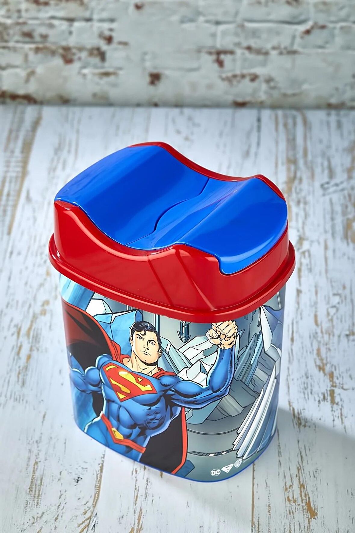 Çocuk Çöp Kovası Yutan Kapak 5,5lt Superman