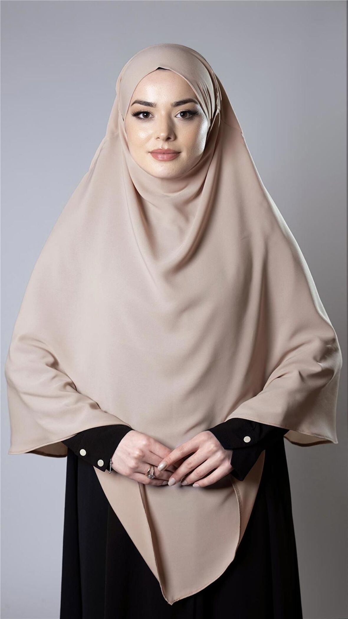 Bej Pratik Hazır Geçmeli Tesettür Eşarp Medine İpeği Bağcıklı Çift Katlı Sufle Hijab 2302_12
