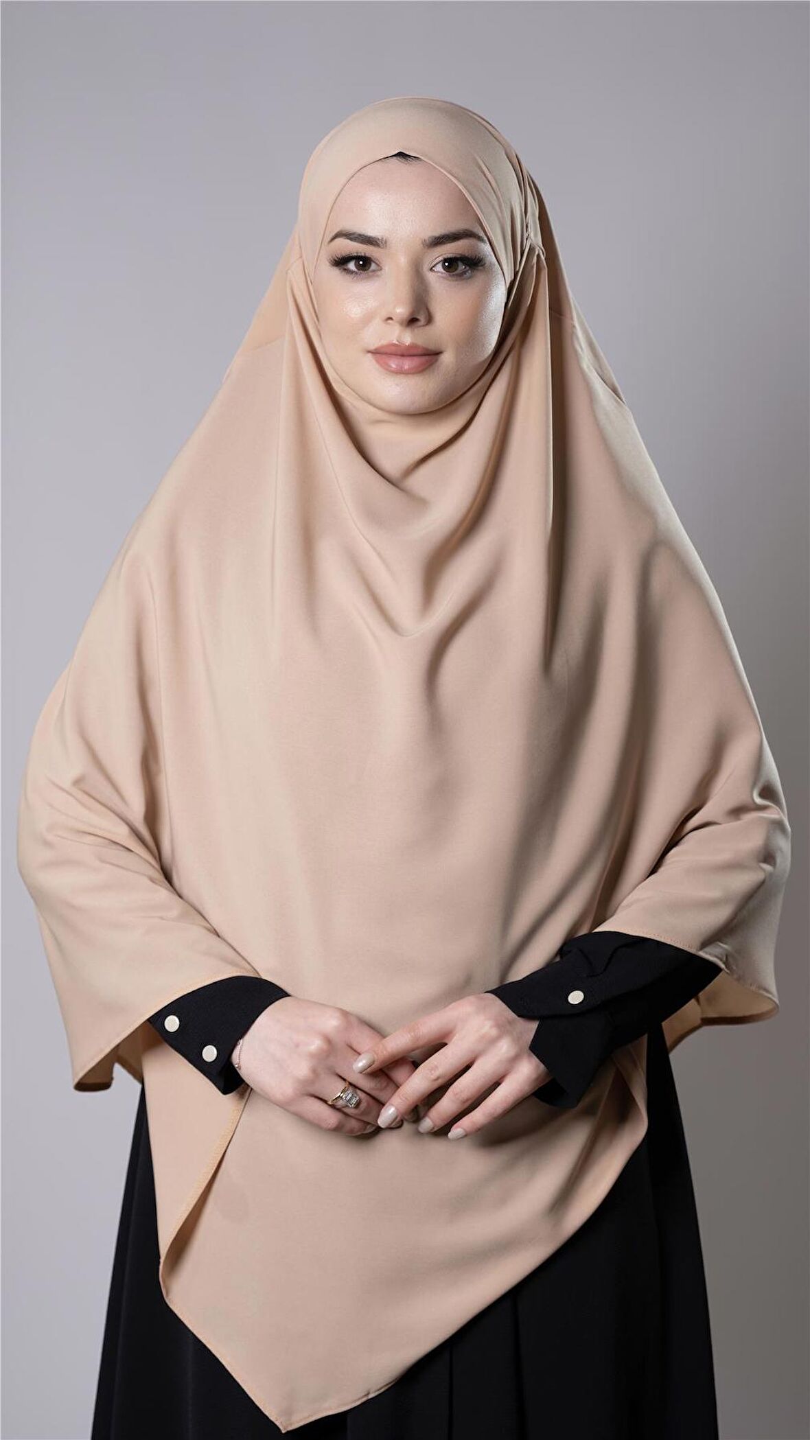 Sütlü Kahve Pratik Hazır Geçmeli Tesettür Eşarp Medine İpeği Bağcıklı Çift Katlı Sufle Hijab 2302_26