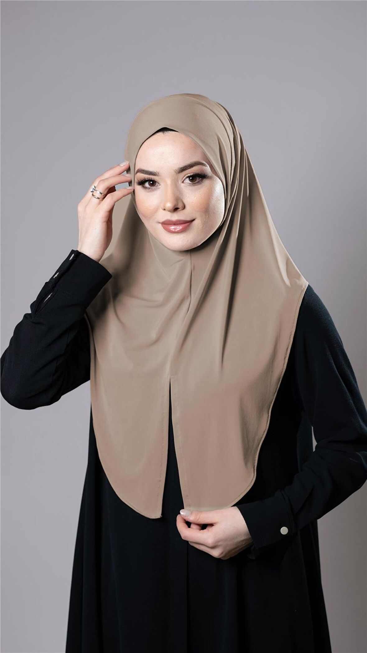 Sütlü Kahve Pratik Hazır Geçmeli Tesettür Eşarp Sandy Kumaş Yırtmaçlı Düz Hijab 2310_26