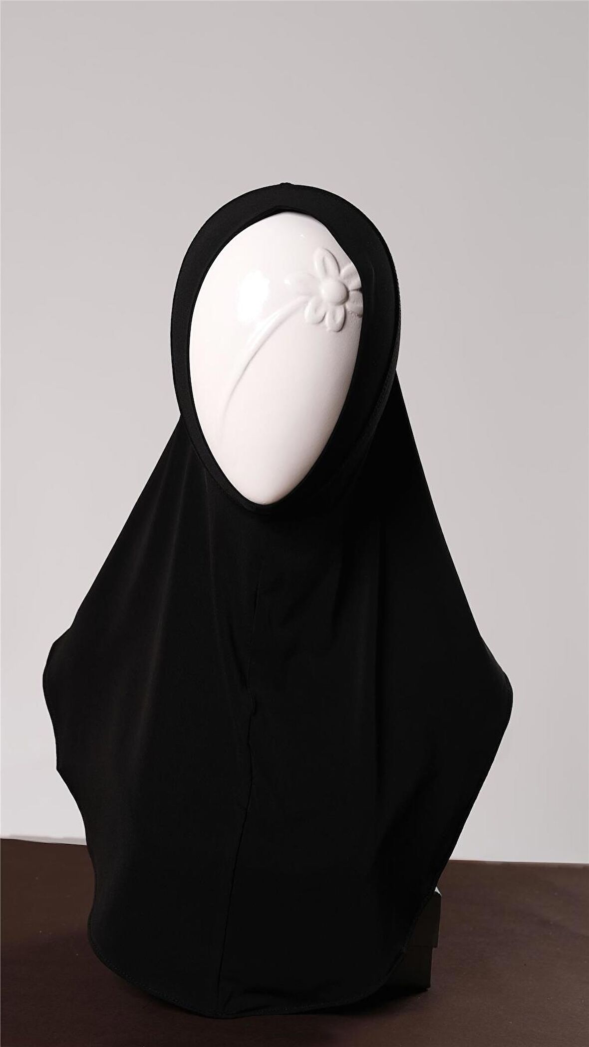 Siyah Pratik Hazır Geçmeli Genç Tesettür Bone Sandy Kumaş Düz Hijab 2312_01