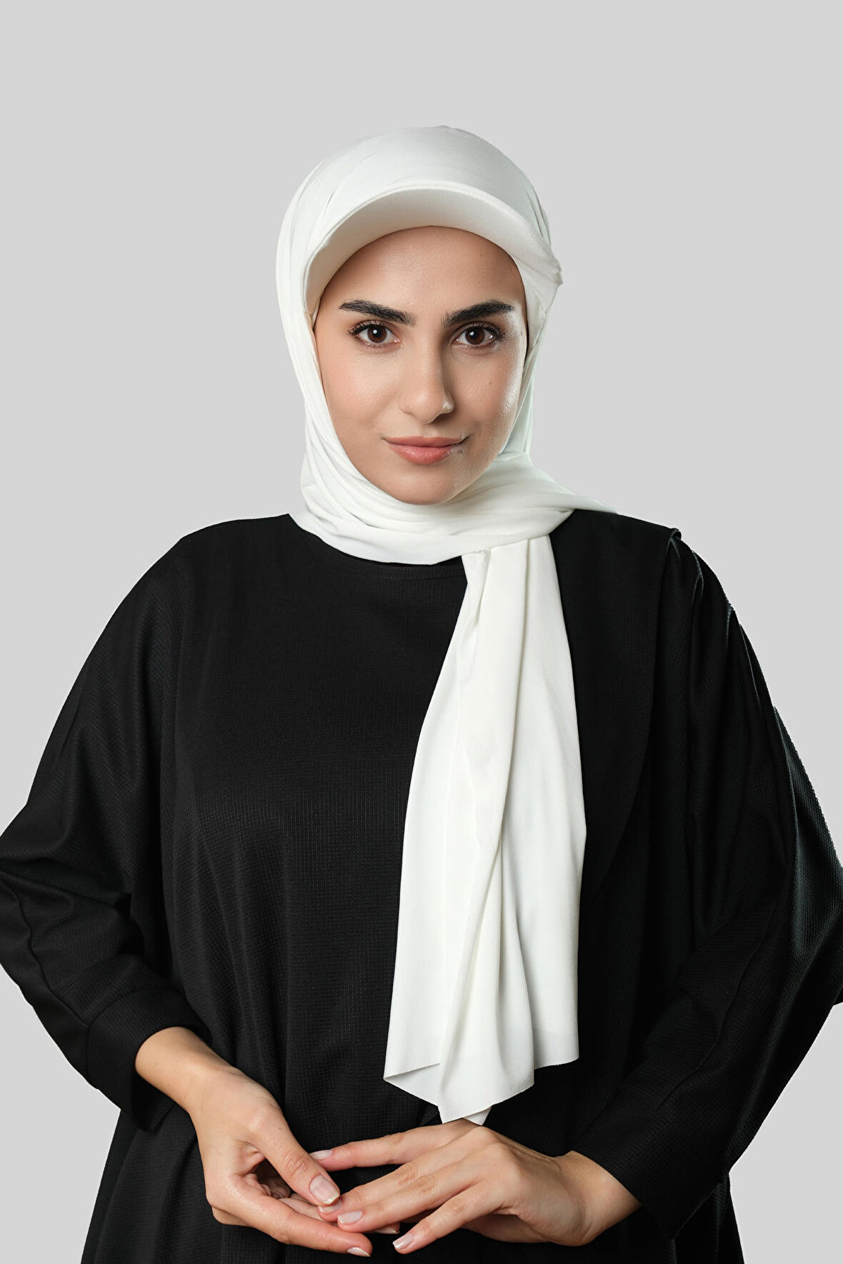 Krem Pratik Hazır Geçmeli Şapkalı Tesettür Şal Sandy Düz 3008_40