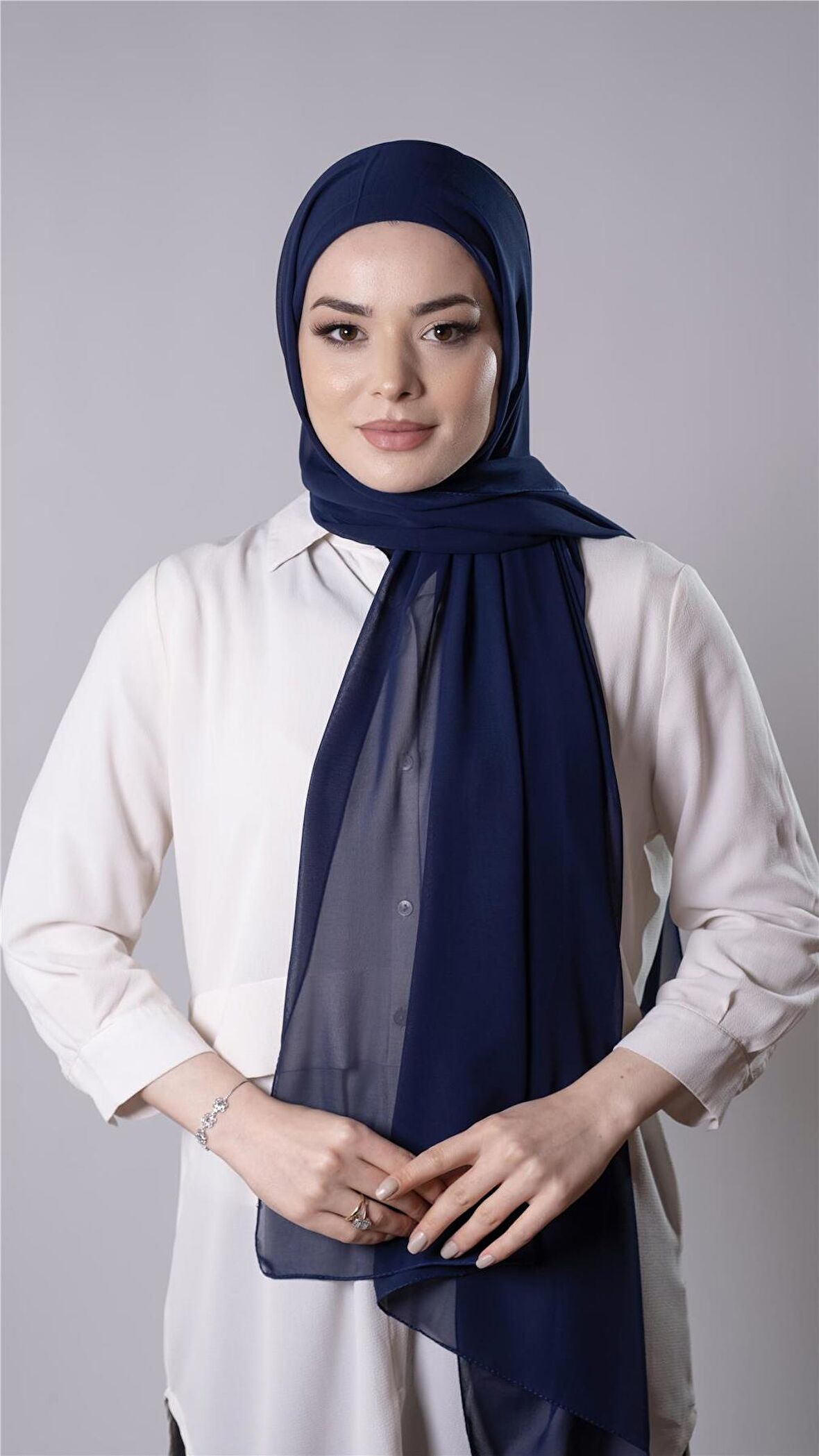 Lacivert Pratik Hazır Geçmeli Şal Şifon Kumaş Hijab Bone 3009_02