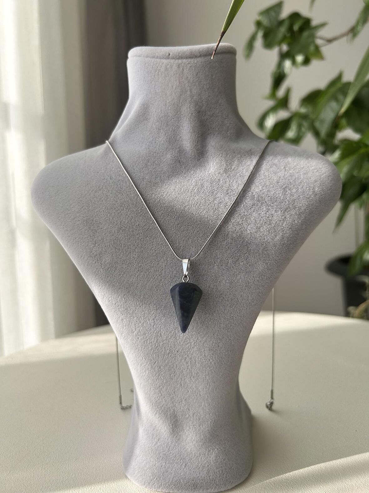 Lapis lazuli kolye