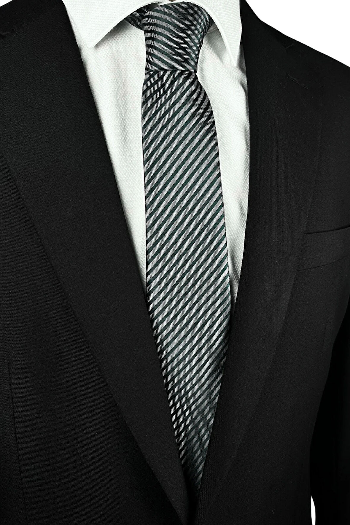 7 Cm Genişliğinde Yeşil Çizgili Ince Kravat