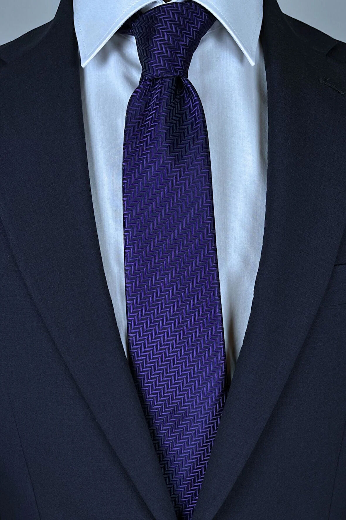 Mor Desenli 8 Cm Genişliğinde Klasik Kravat