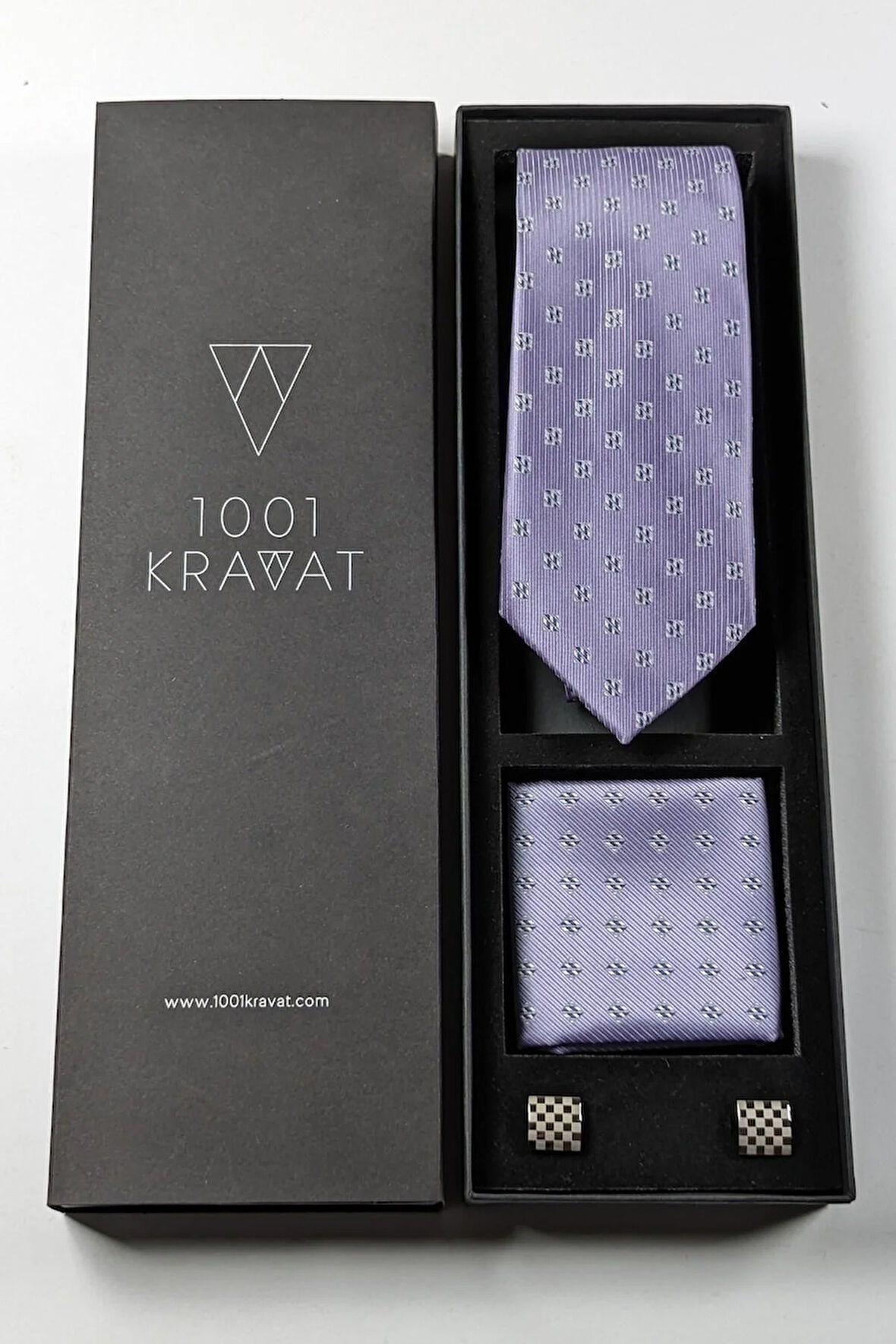 Mendilli Kravat Ve Kol Düğmeli Erkek Hediye Seti