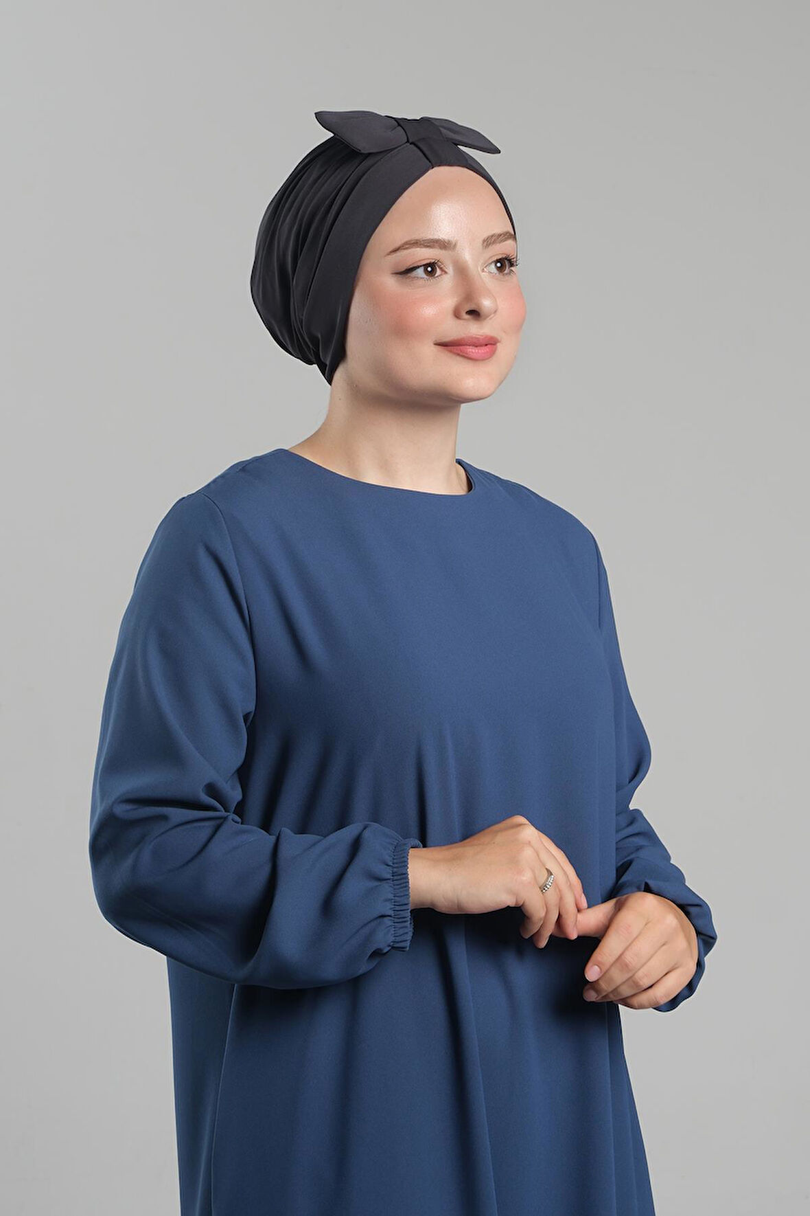 Füme Pratik Hazır Geçmeli Fiyonklu Bone Sandy Çift Taraflı Çapraz 3007B_25