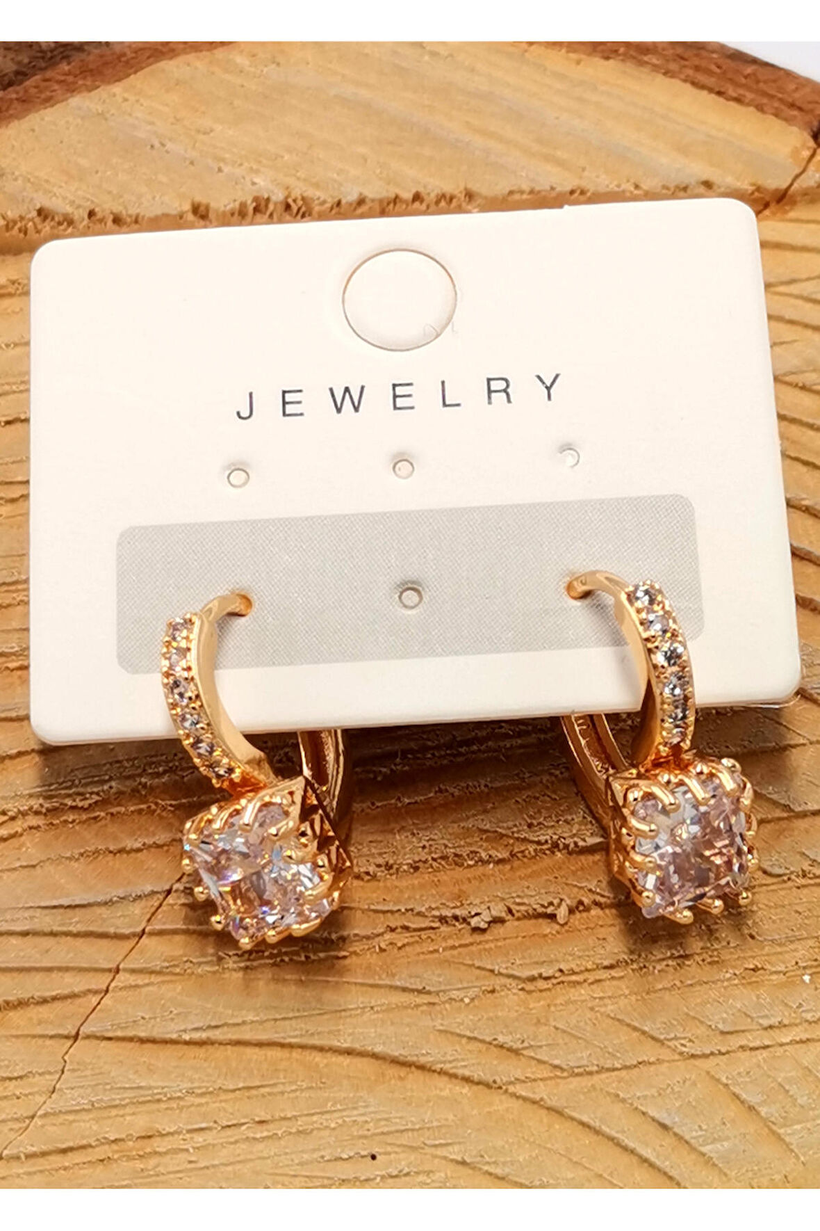 Çelik Lüks Tasarım Taşlı Küpe