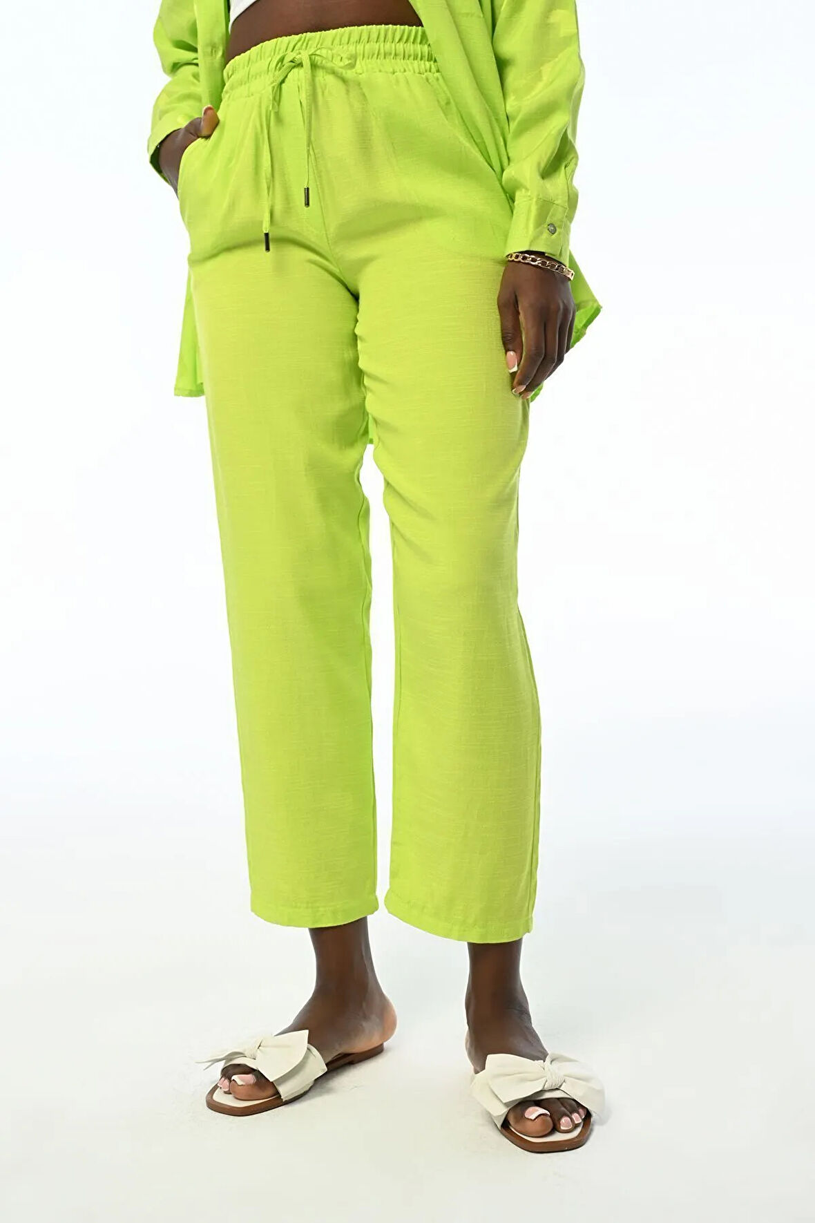 KADIN RAHAT KALIP BELİ LASTİKLİ PANTOLON