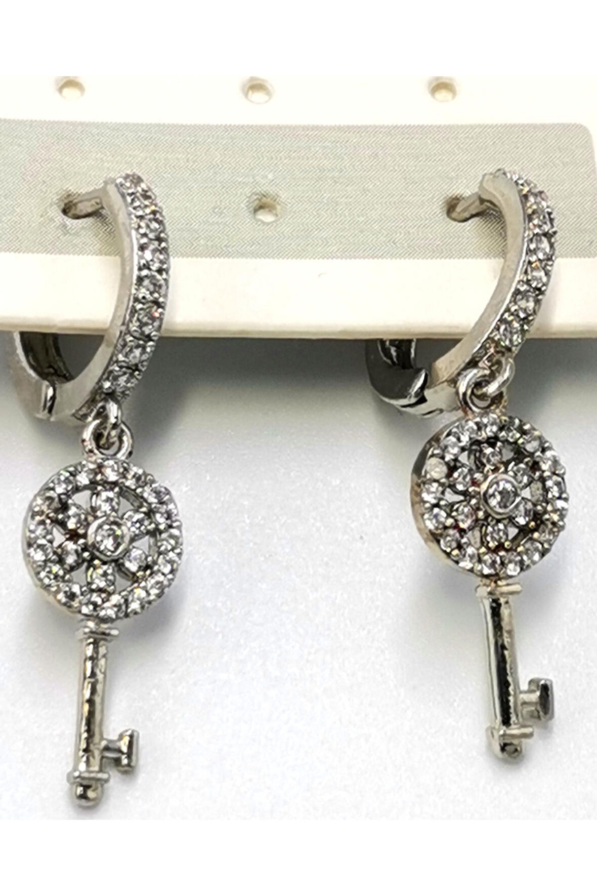 Figürlü Özel Tasarım Lüks Küpe