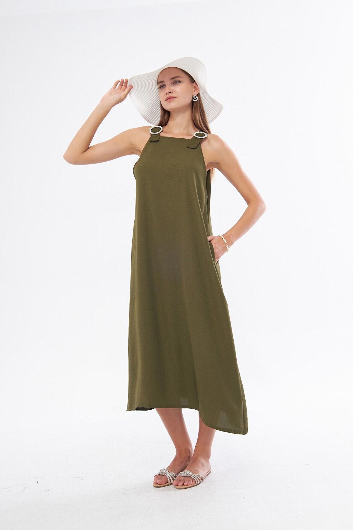 Omuzları Taşlı Dökümlü Cepli Kare Yaka Haki Dokuma Elbise