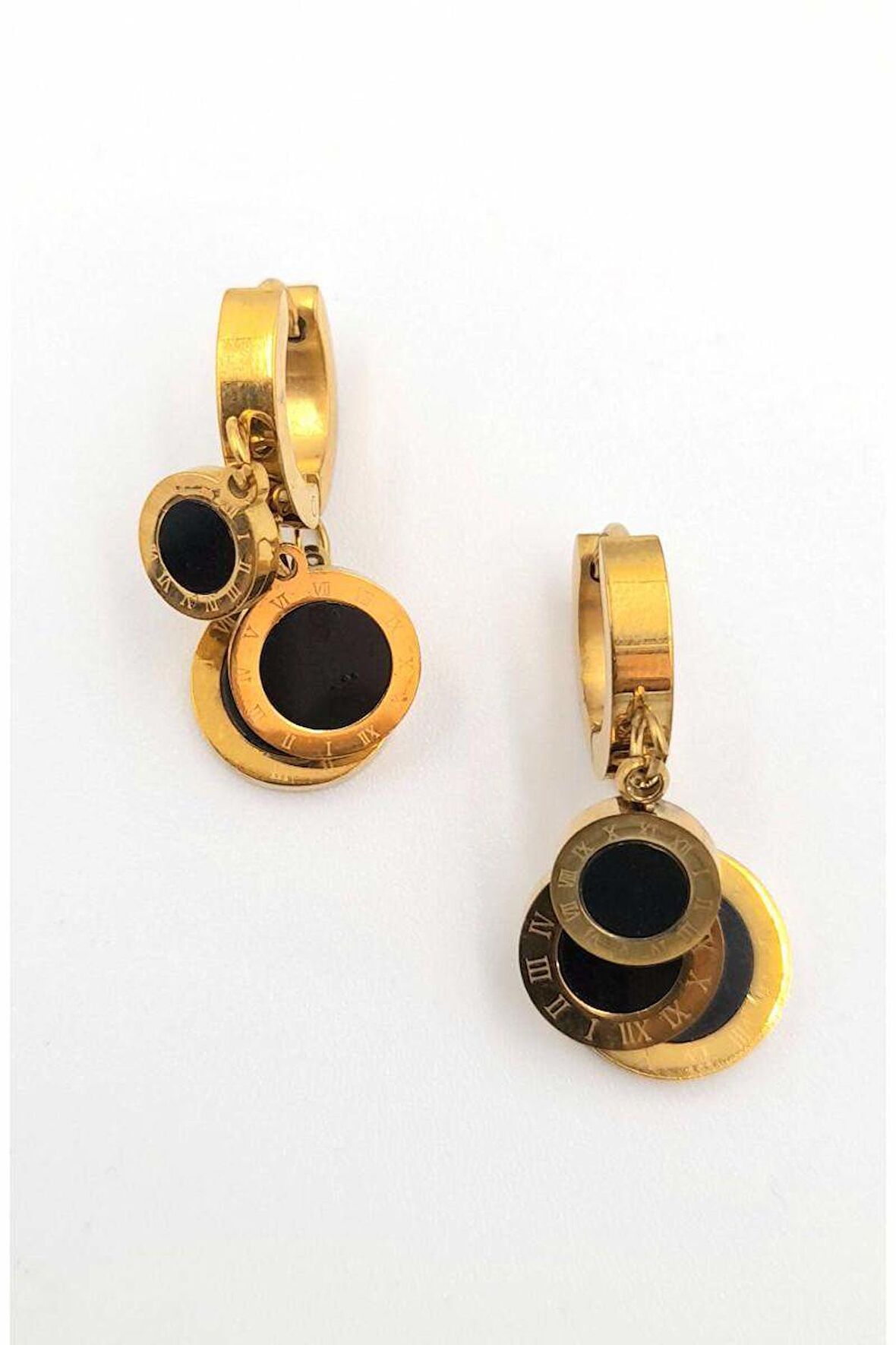 Gold Renk Figürlü  Çelik Küpe