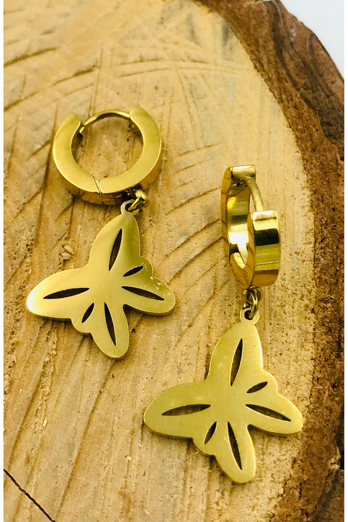 Gold Renk Figürlü Çelik  Küpe