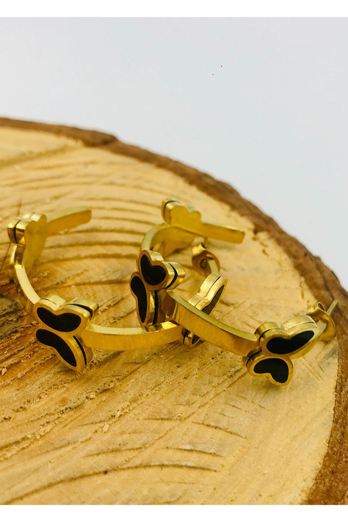 Gold Renk Figürlü Çelik  Küpe