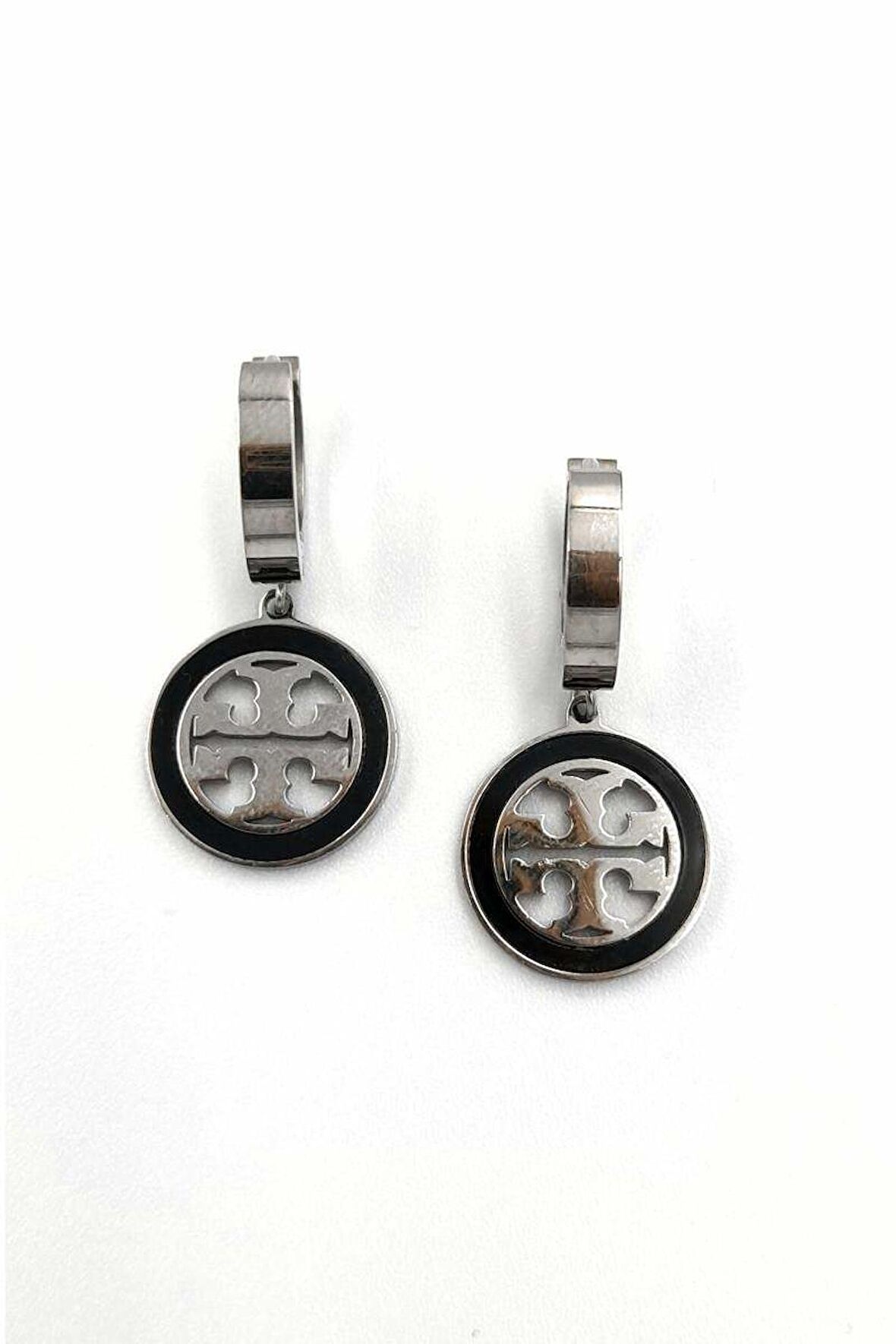 Gümüş Renk Figürlü Çelik Küpe