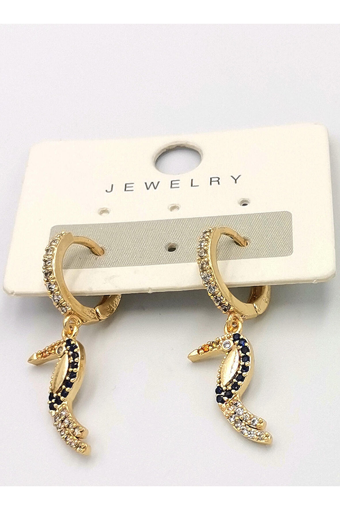 Gold Renk Figürlü Üçlü Zirkon Taşlı Lüks Küpe