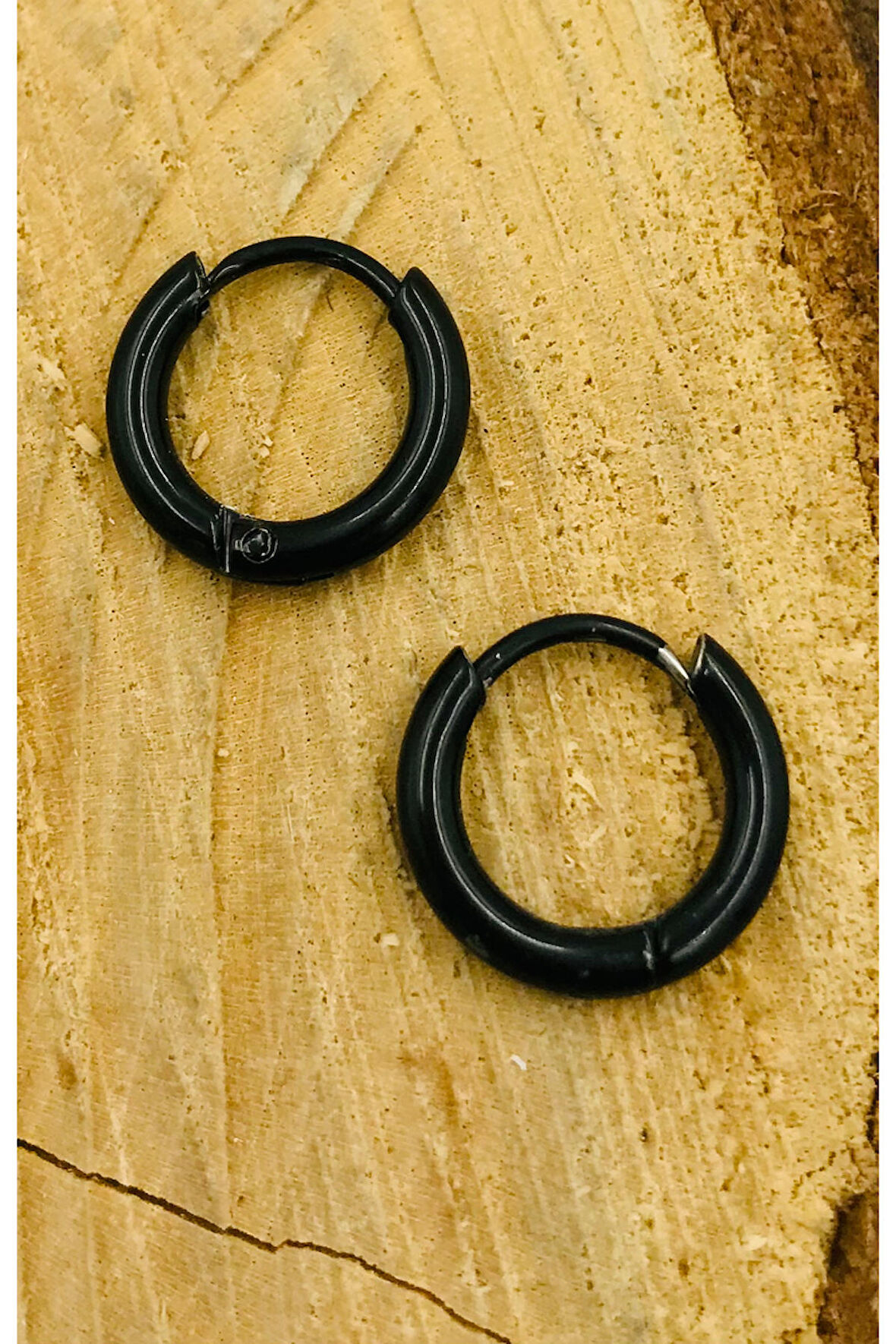 Gümüş Renk Figürlü Çelik  Küpe