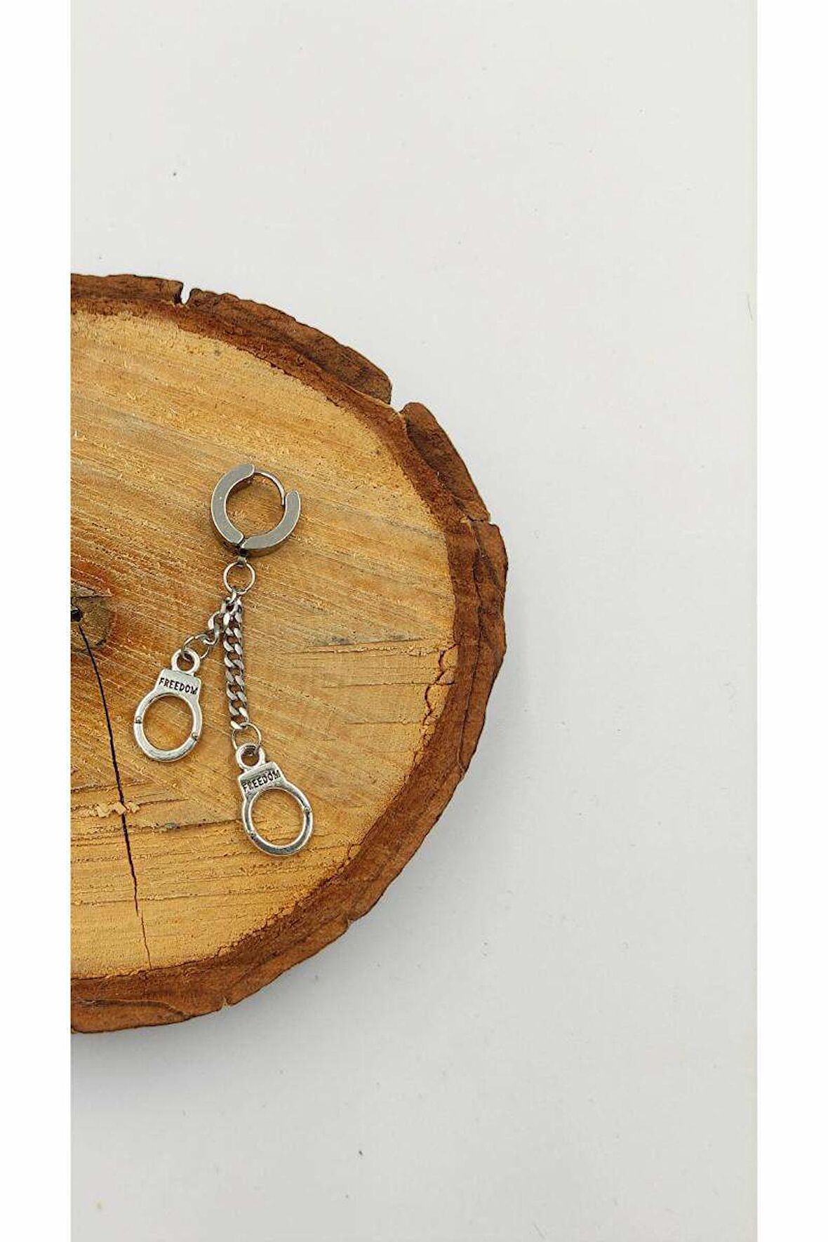 Çelik Figürlü Sallantılı Unısex Küpe