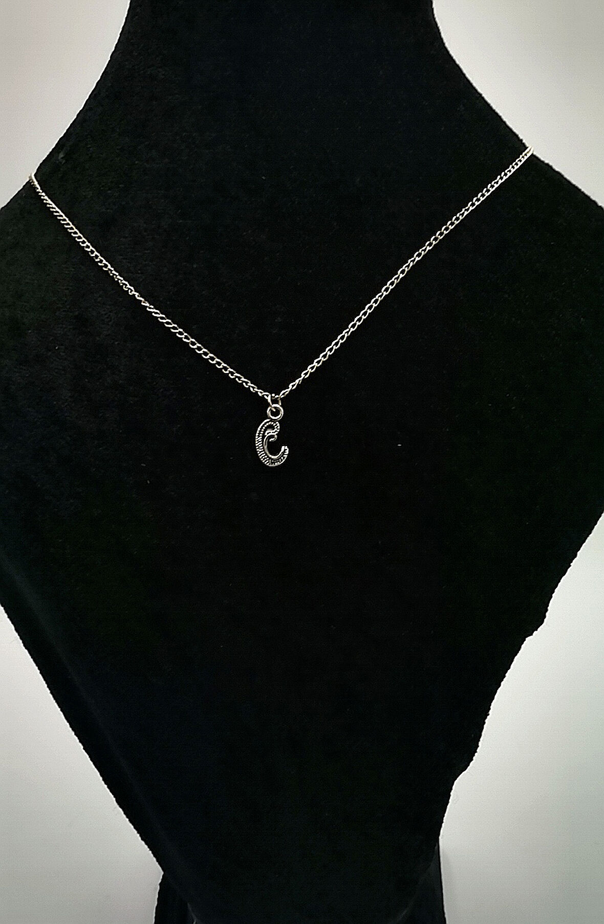 Gümüş Zincir Figürlü Lüks Kolye