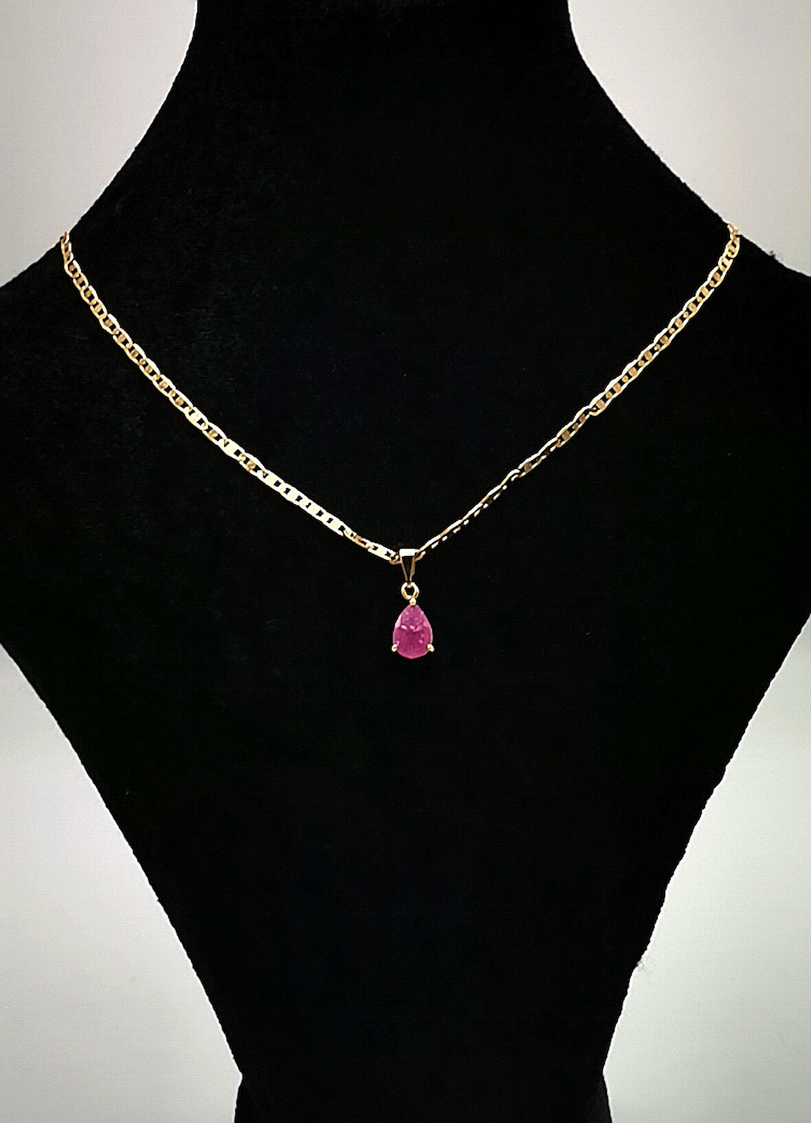 Altın Sarısı Zincir Figürlü Lüks Kararmaz Kolye