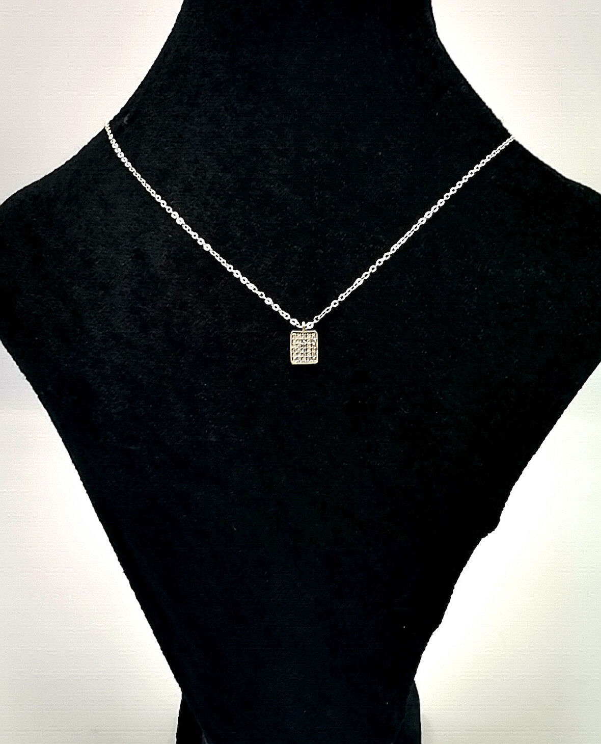 Gümüş Renk Zincirli Figürlü Karamaz Lüks Kolye