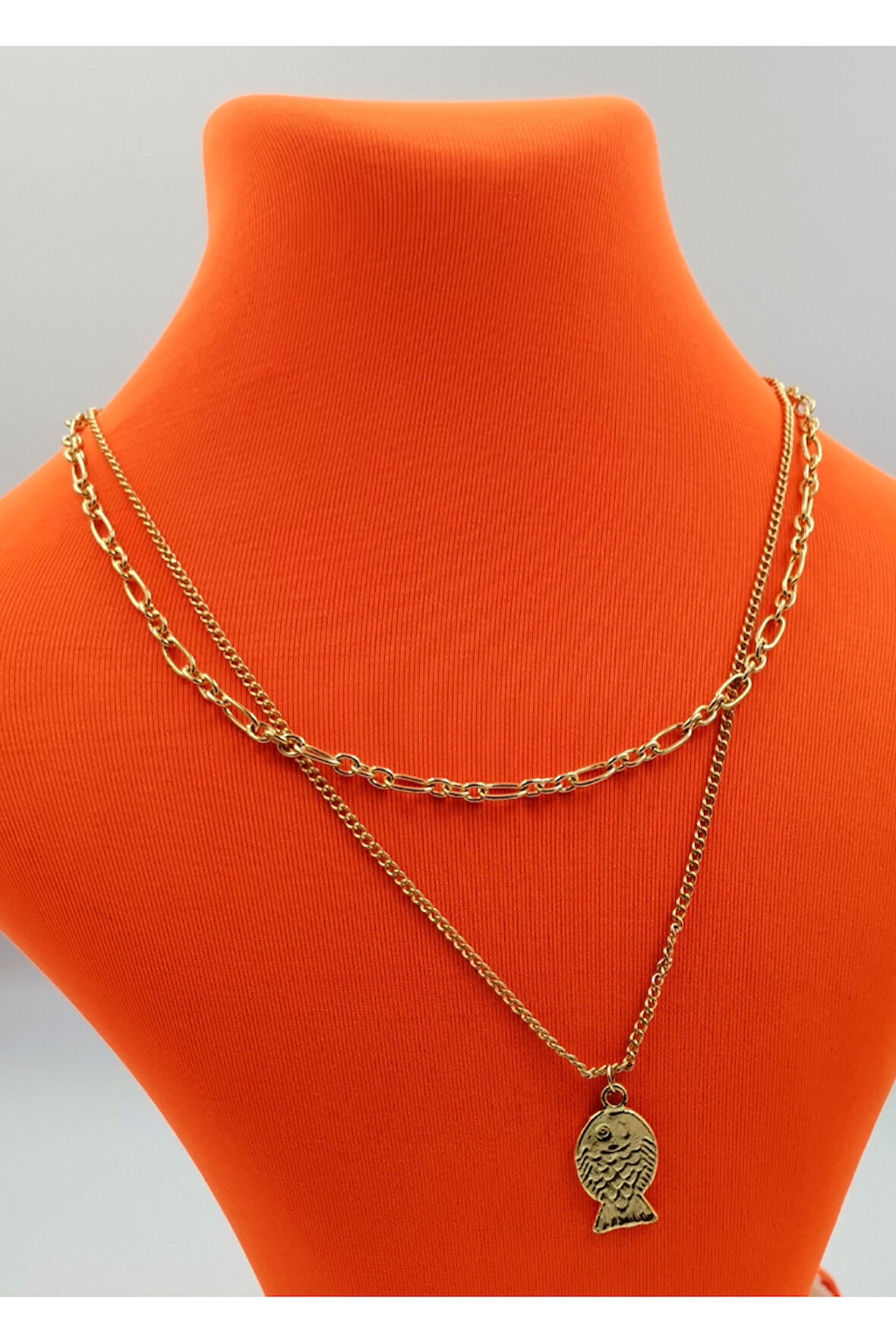 Gold Renk Zincir Figürlü Kararmaz Özel Tasarım Kolye