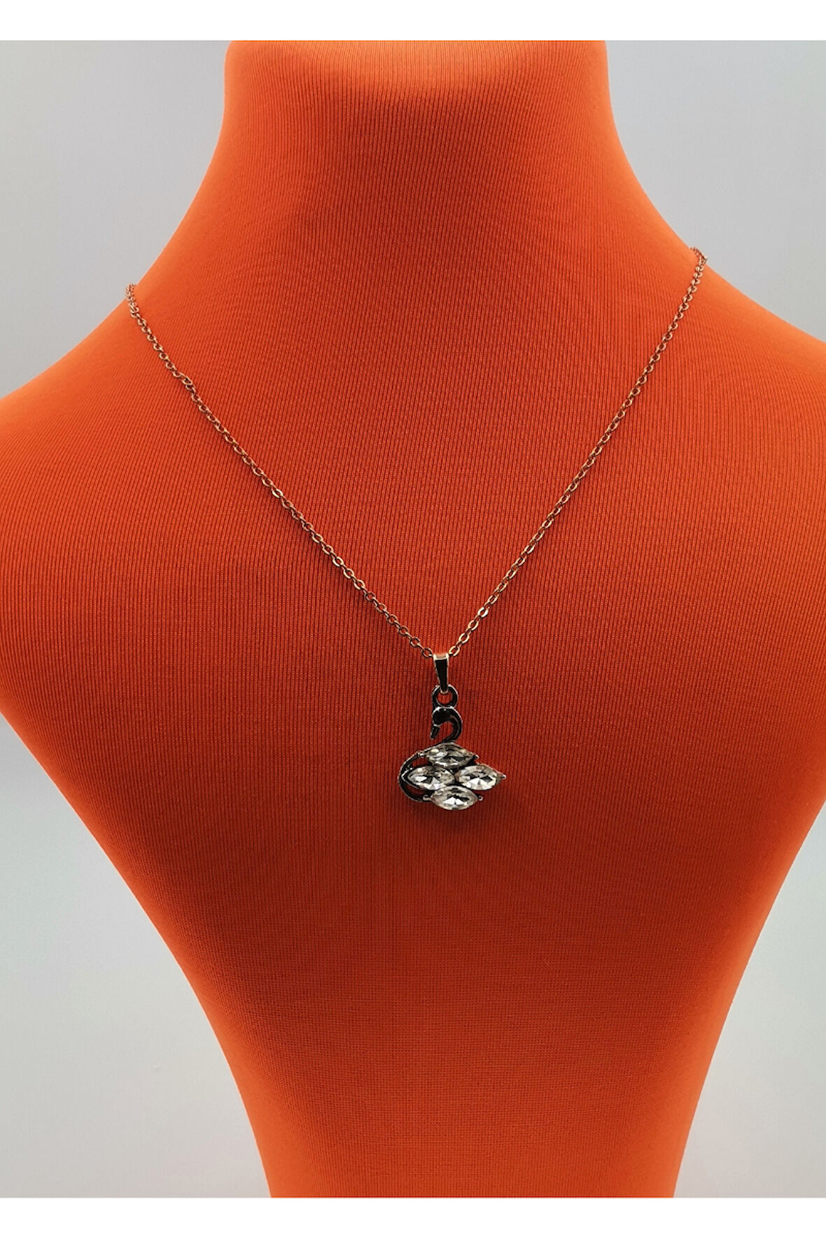 Gold Renk Zincir Figürlü Kararmaz Özel Tasarım Kolye