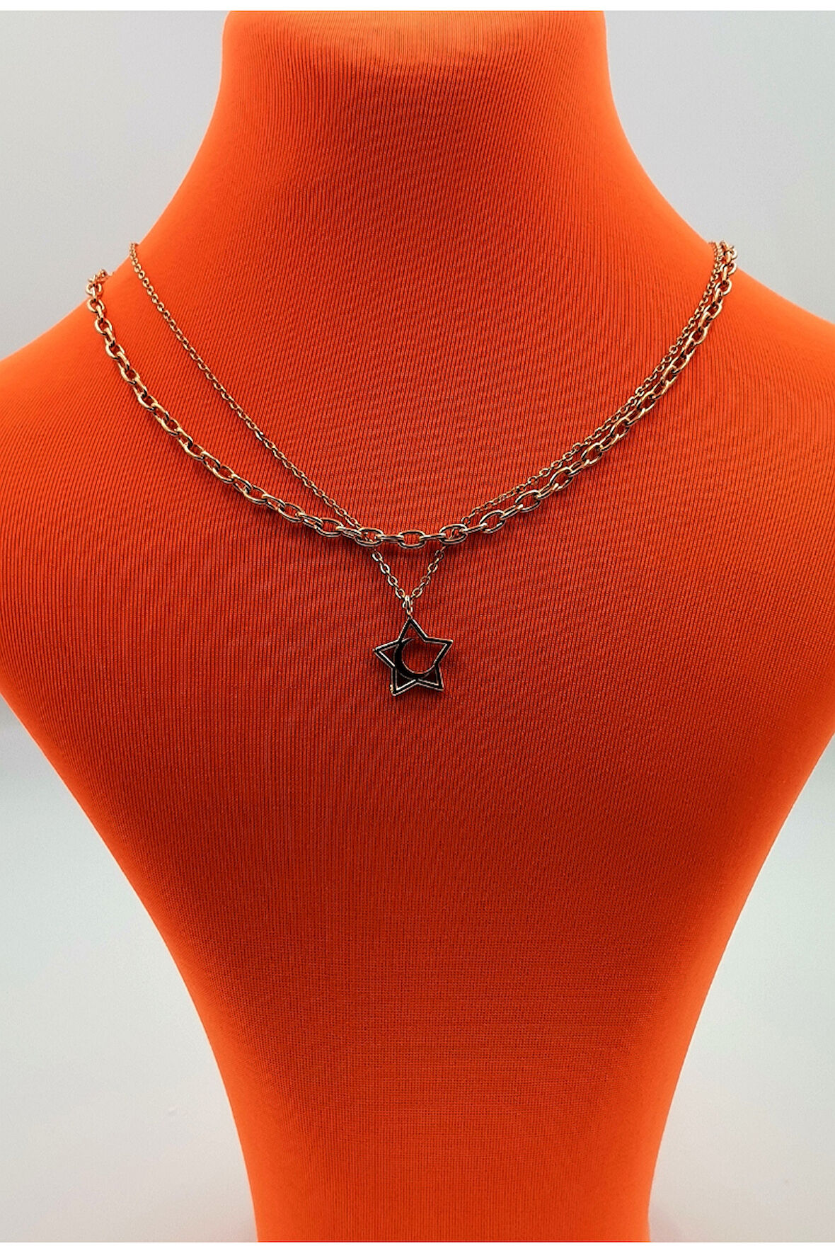 Gold Renk Zincir Figürlü Kararmaz Özel Tasarım Kolye